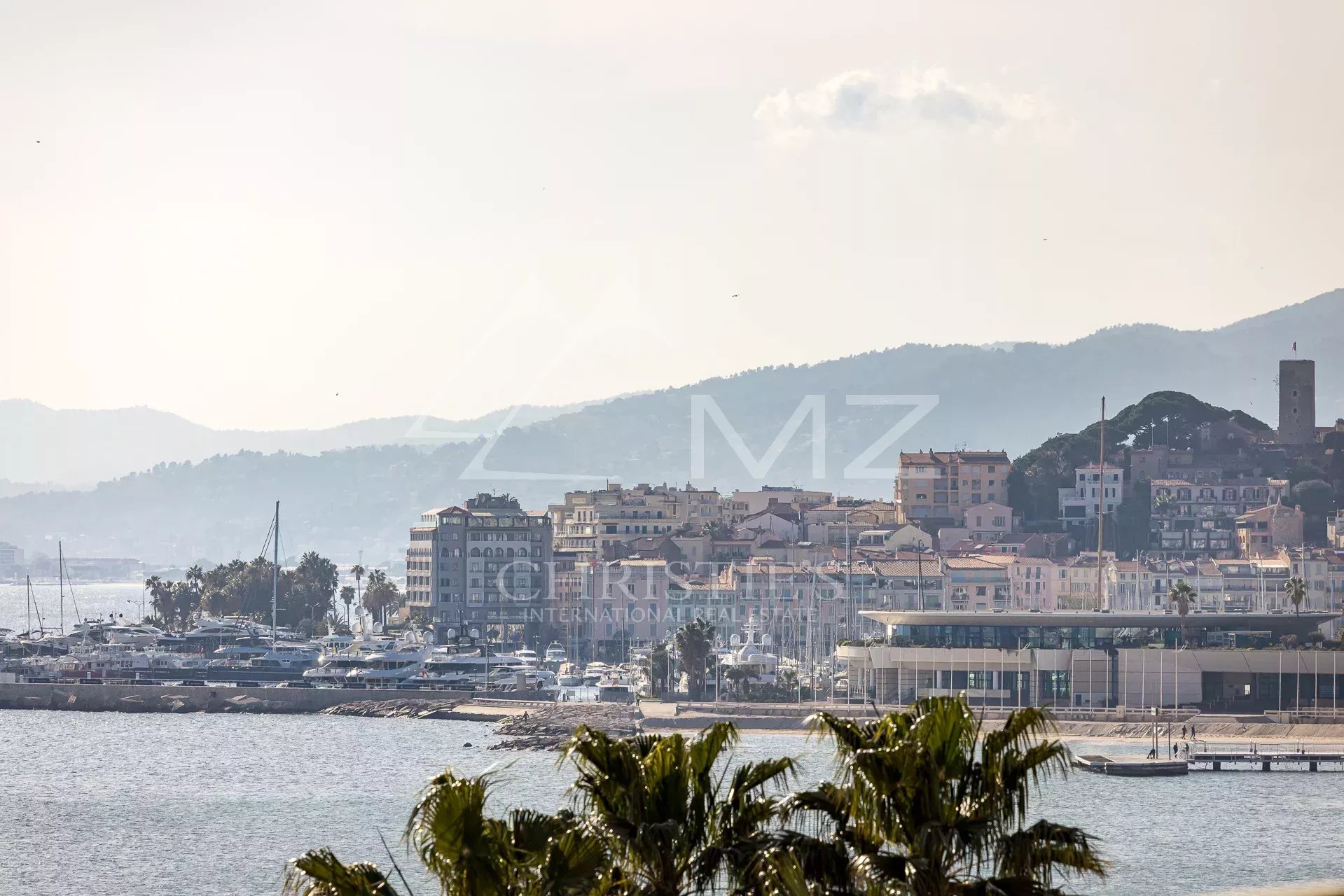 Cannes - Croisette - Magnifique penthouse