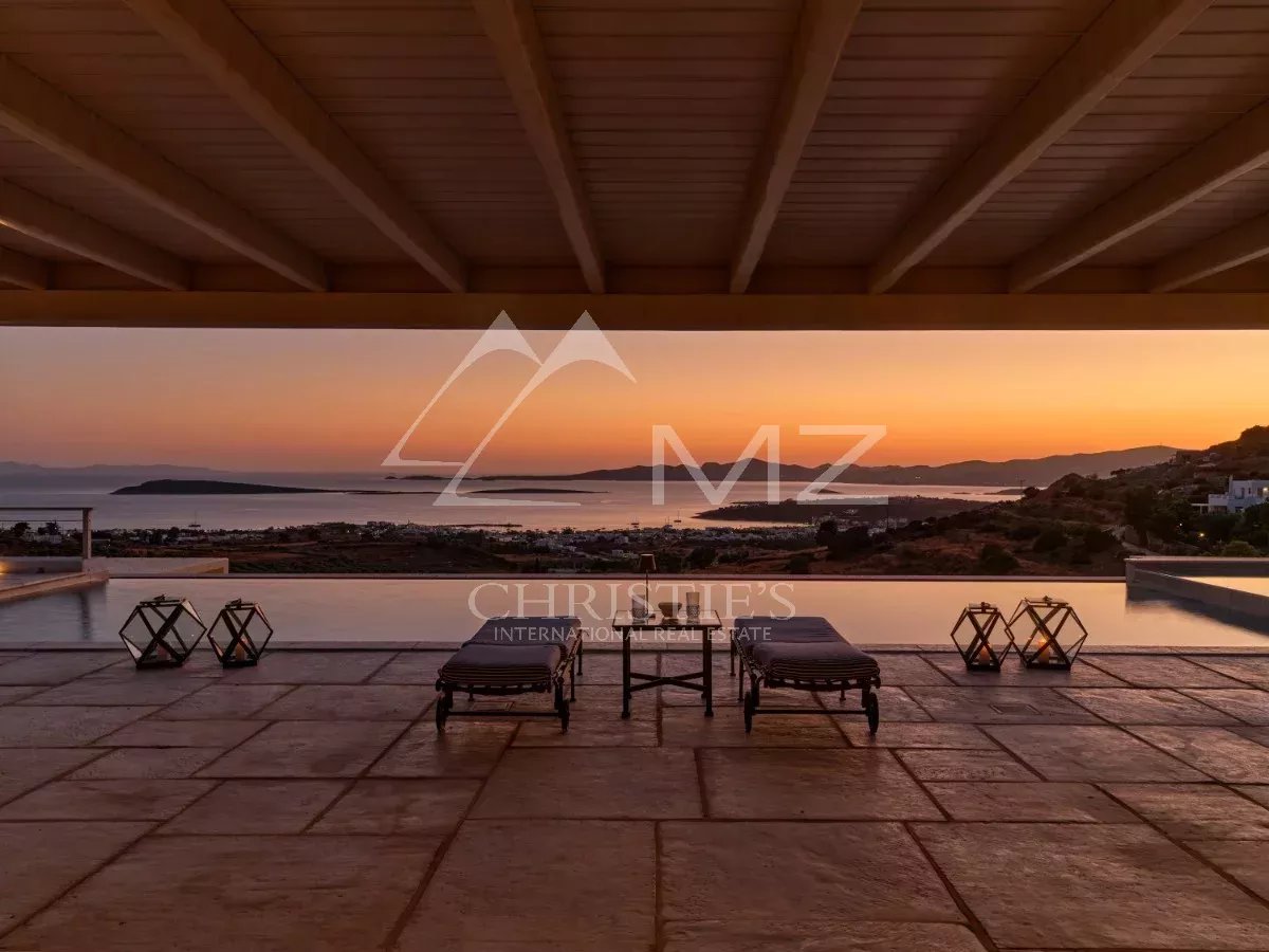 Premium-Villa in der Nähe von Alyki mit herrlichem Blick über das Meer und Antiparos