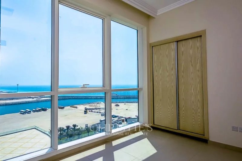 Fully furnished apt with mesmerizing sea views