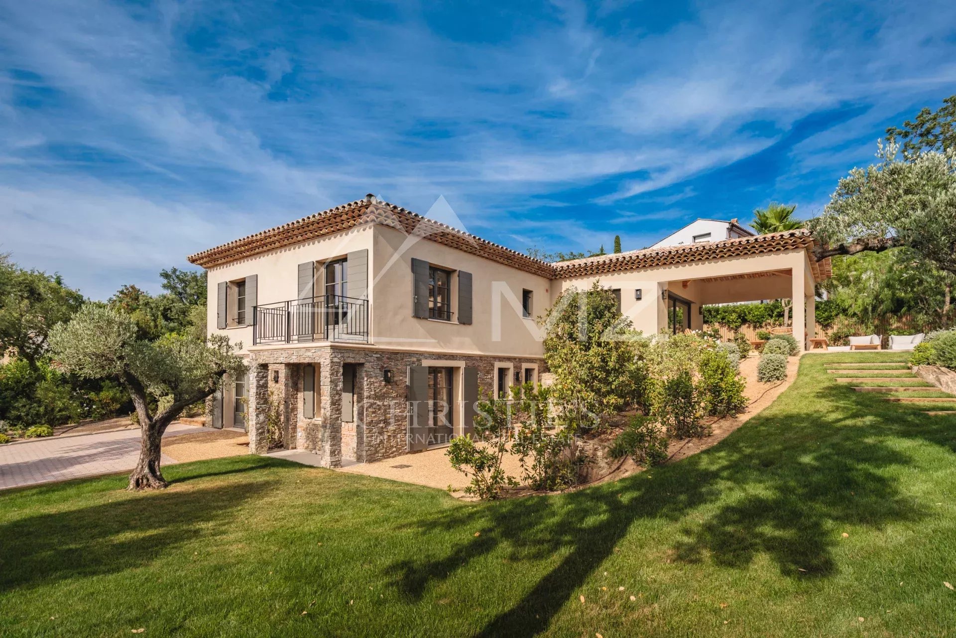 Exceptional Contemporary Property - Near Saint-Tropez