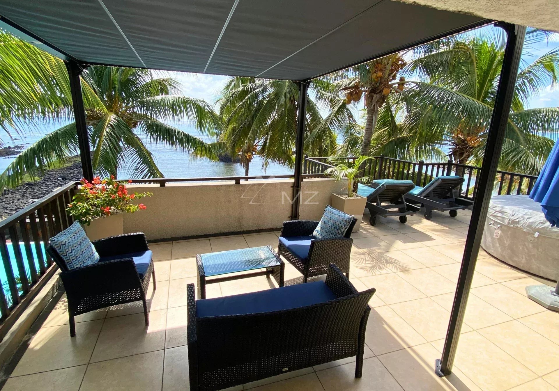 Seafront 3 bedrooms Penthouse - Pointe aux Biches