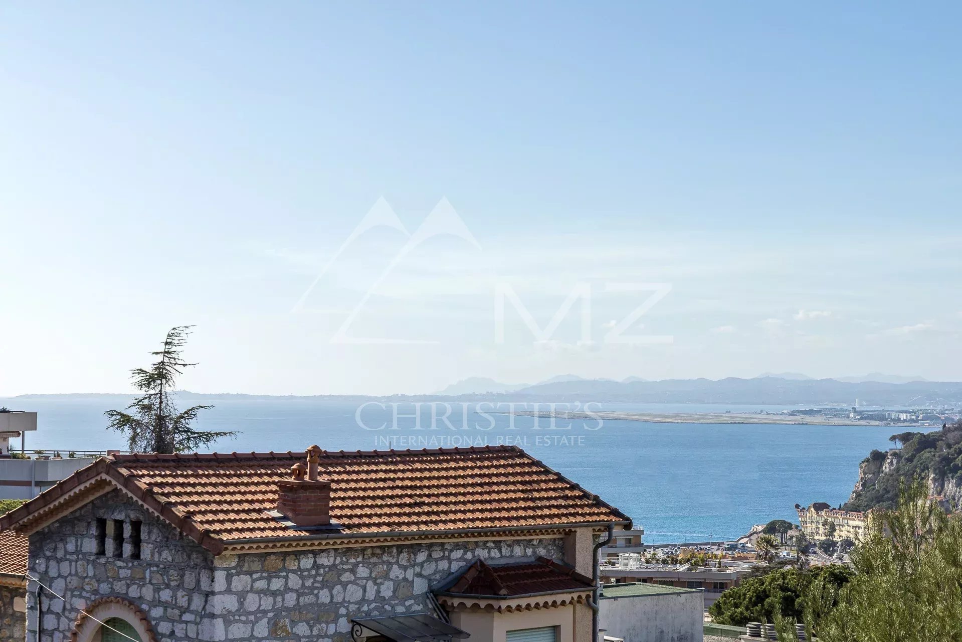 Mont Boron: appartement de 3 pièces avec terrasse ensoleillée et vue mer panoramique