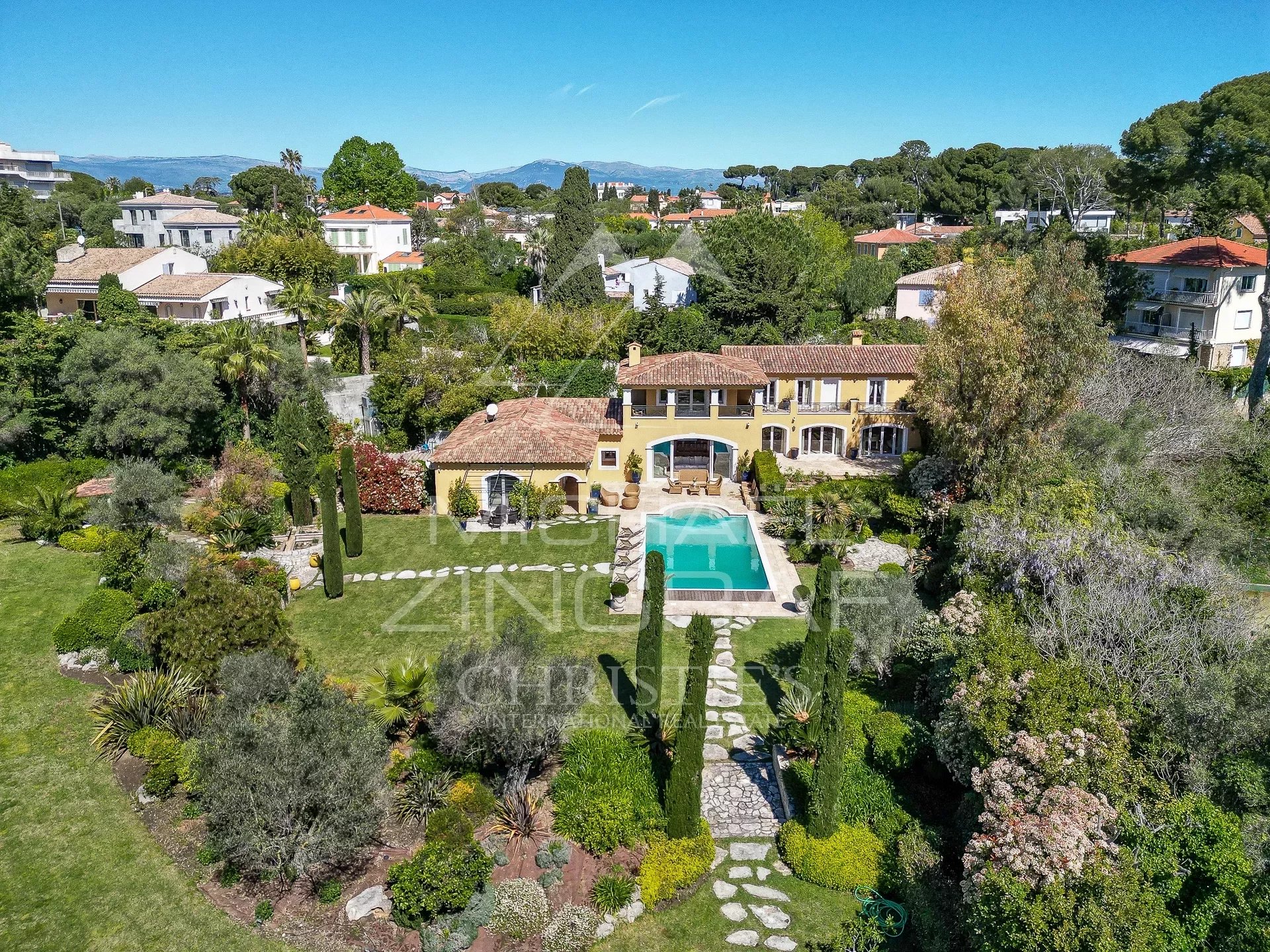 Außergewöhnliche Villa in Cap d'Antibes - Nähe Strand Keller