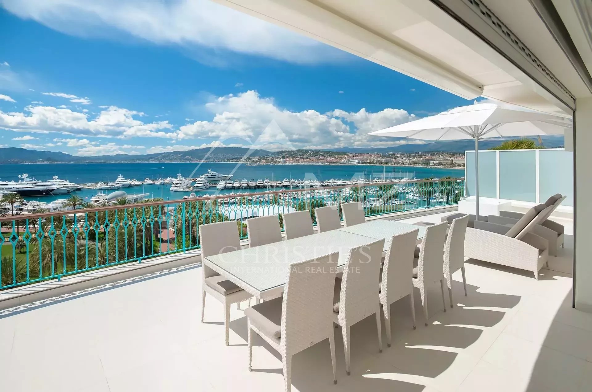 Cannes - Croisette - Superbe penthouse