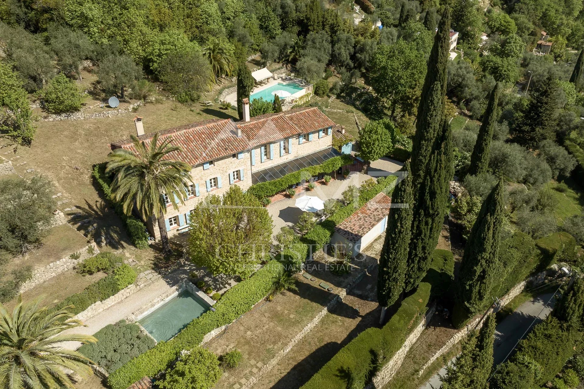 Cannes backcountry - Old mill with olive grove