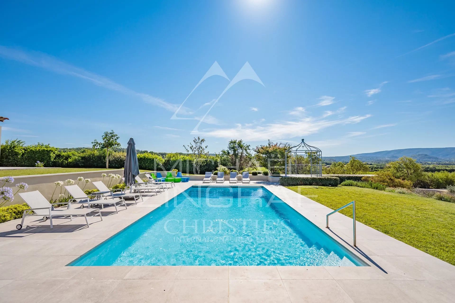 Gordes - Schönes Ferienhaus mit beheiztem Pool und außergewöhnlichem Blick auf den Luberon