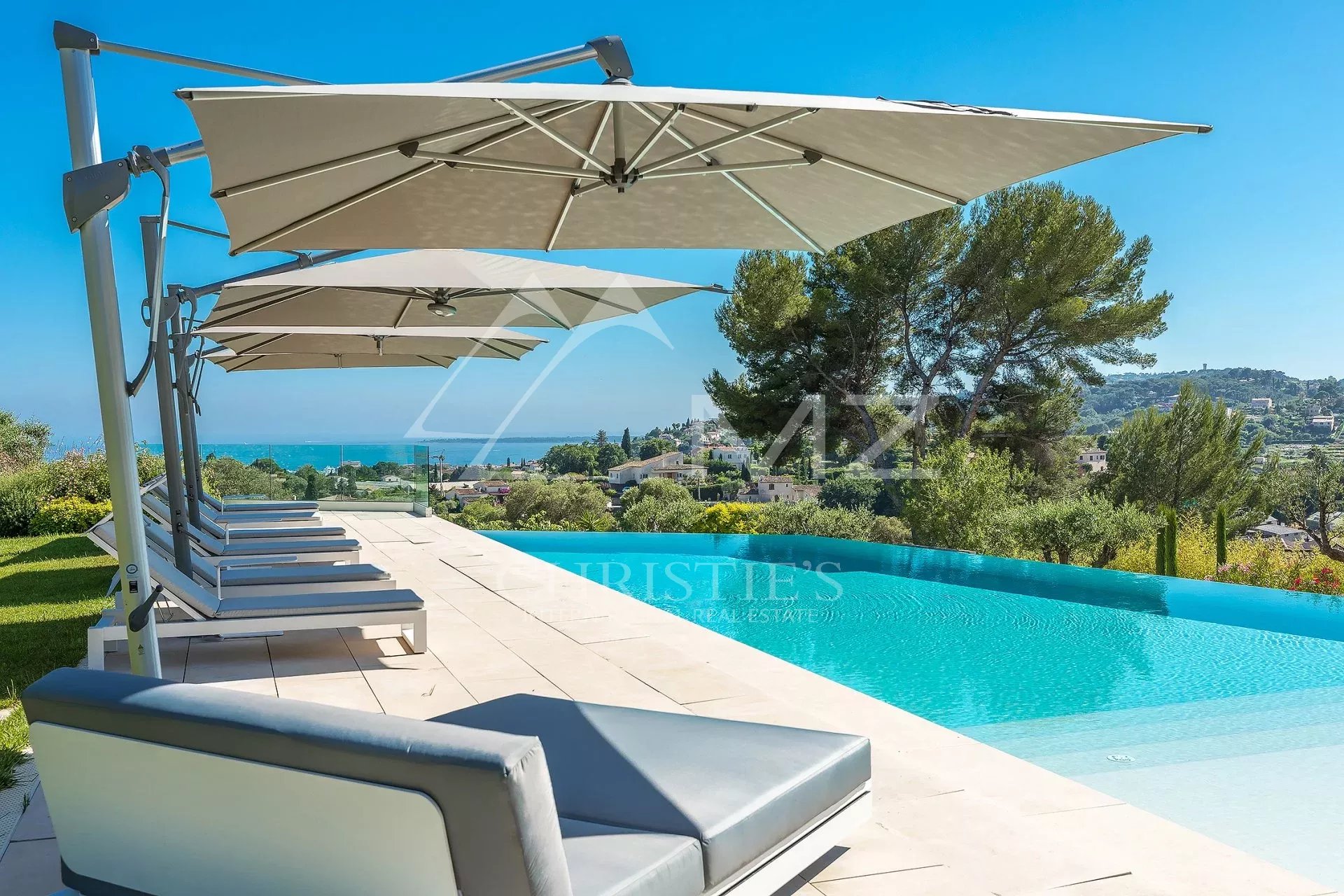 Antibes - Architect's villa