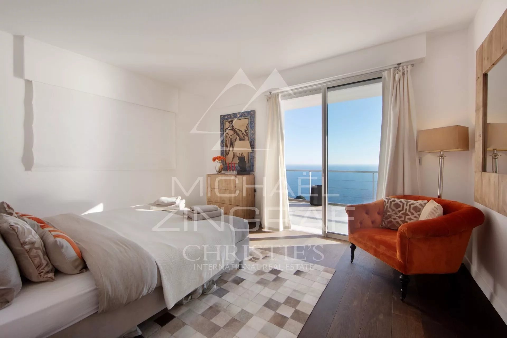 Cap d'Ail - Contemporary villa with sea view