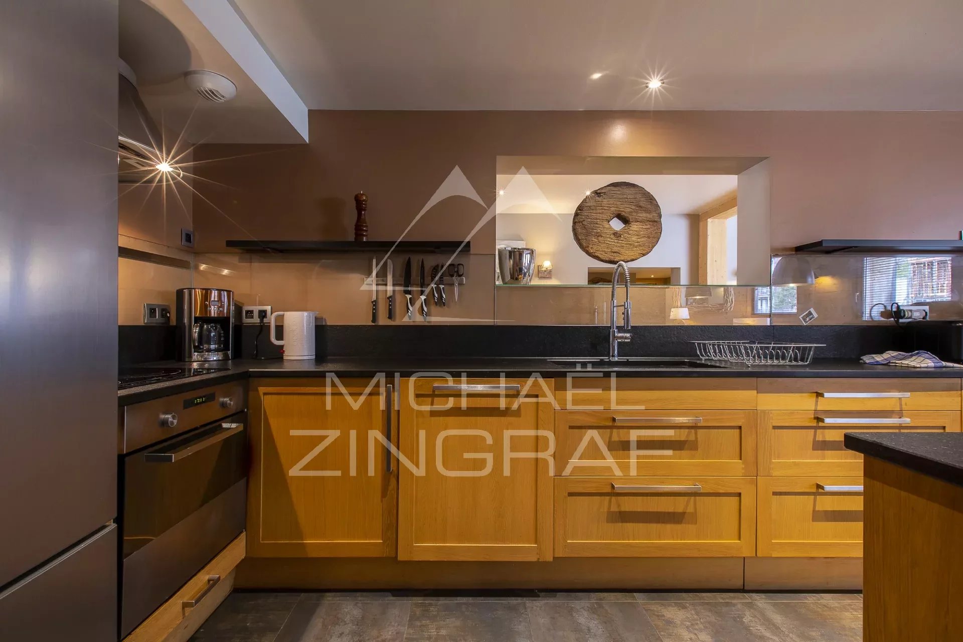 Prestigious chalet in the center of the Avoriaz resort