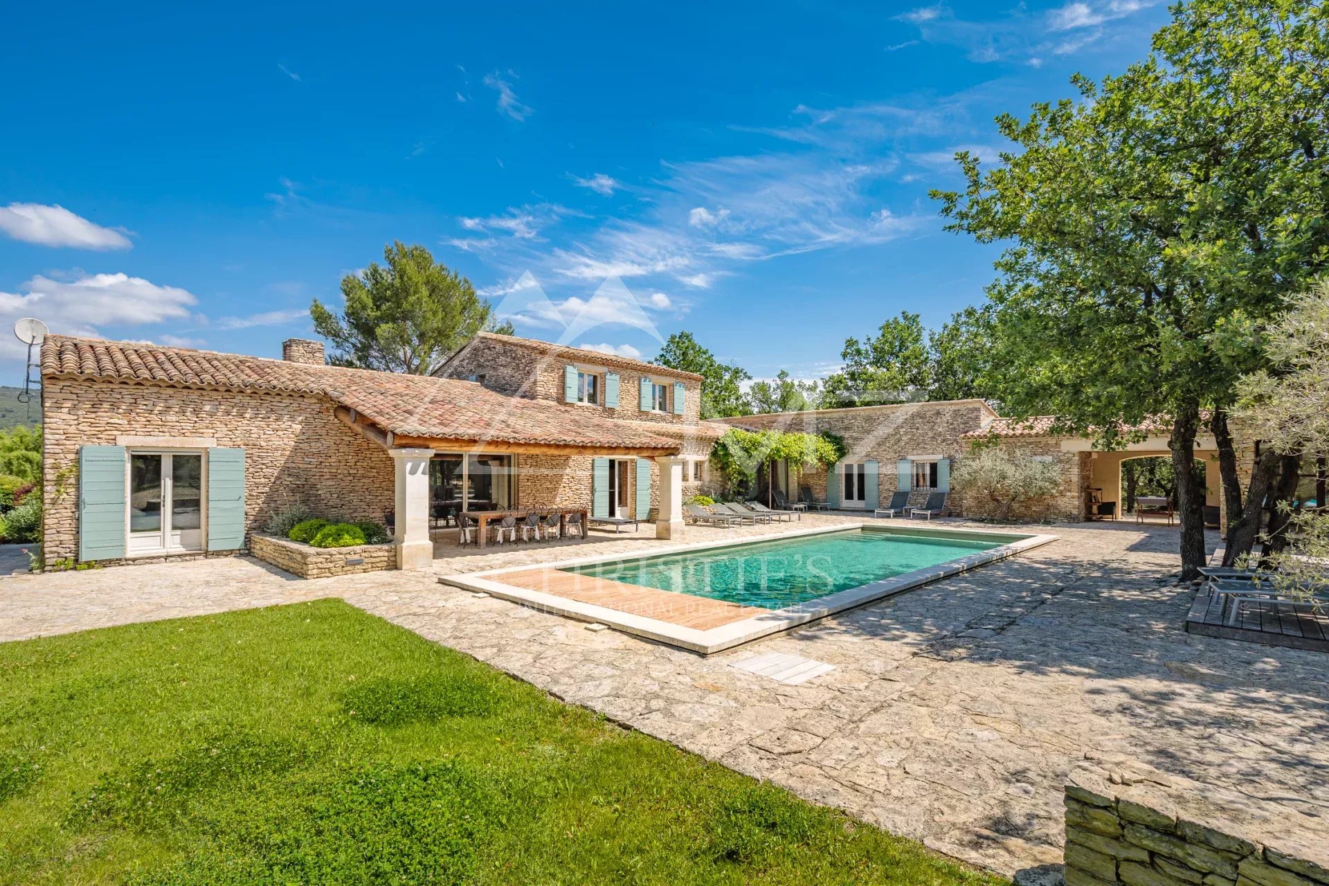 Gordes - Beautiful stone house with pool