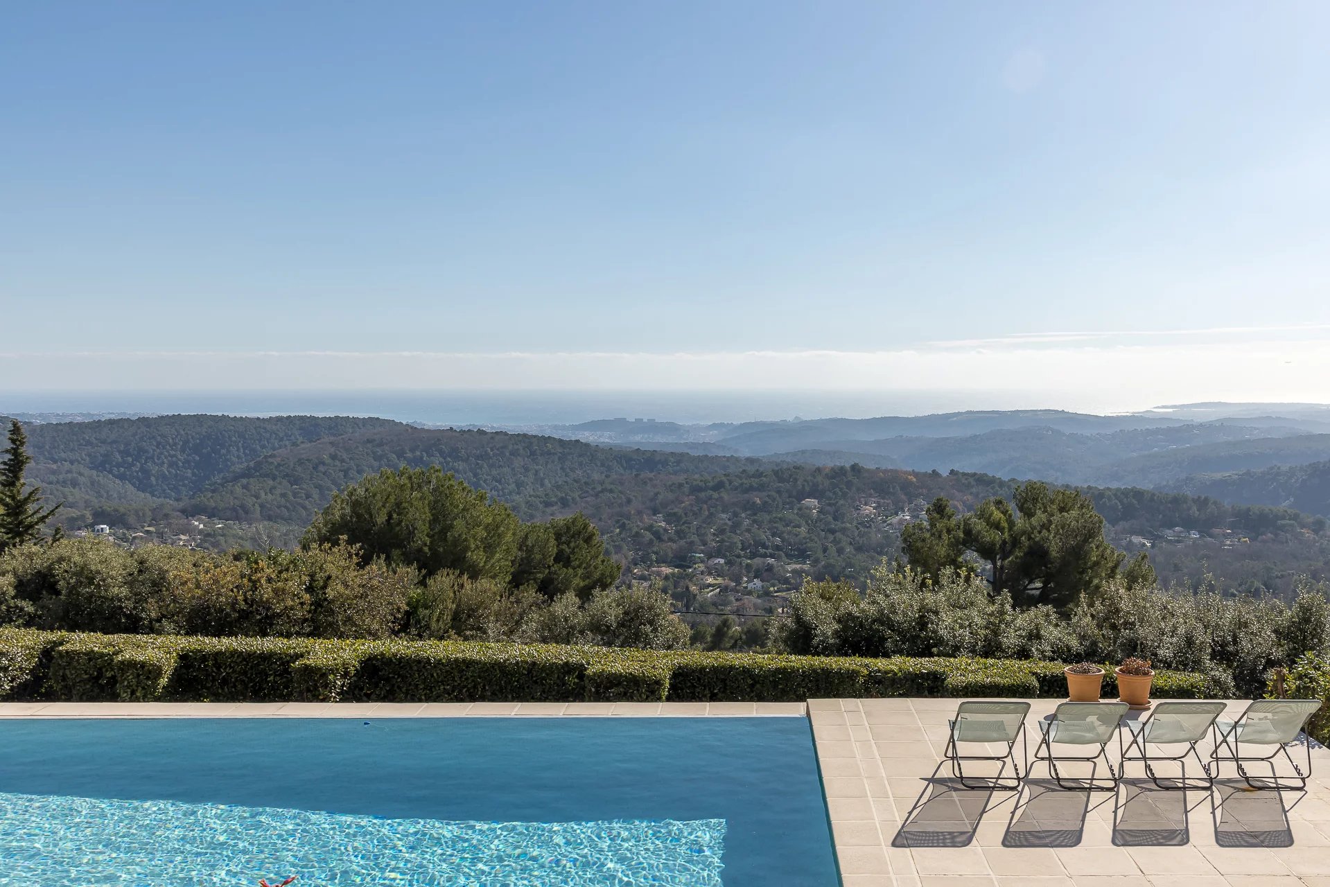 Tourrettes sur Loup - Bastide Provençale avec vue mer