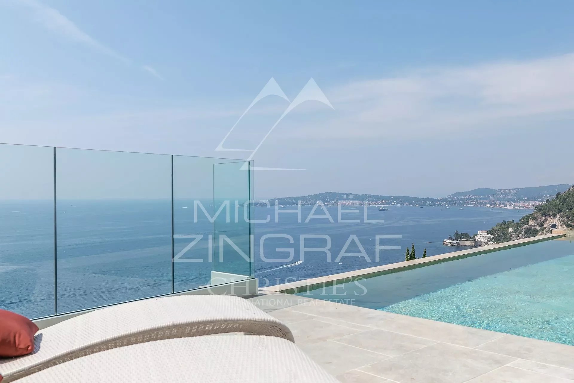Cap d'Ail - Contemporary villa with sea view