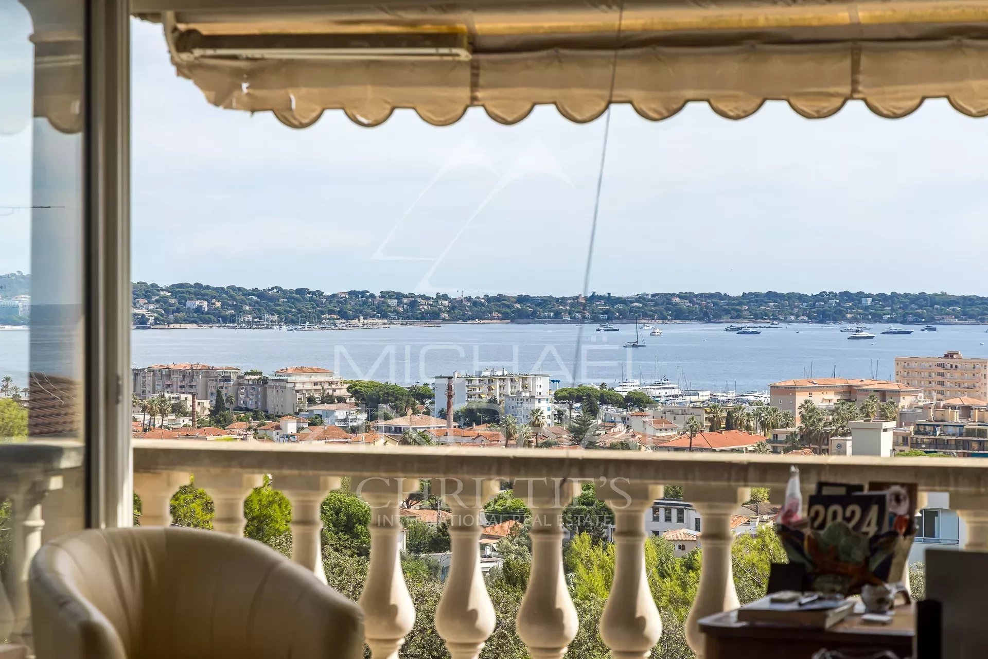 GOLFE JUAN - PANORAMA-MEERBLICK - DUPLEX