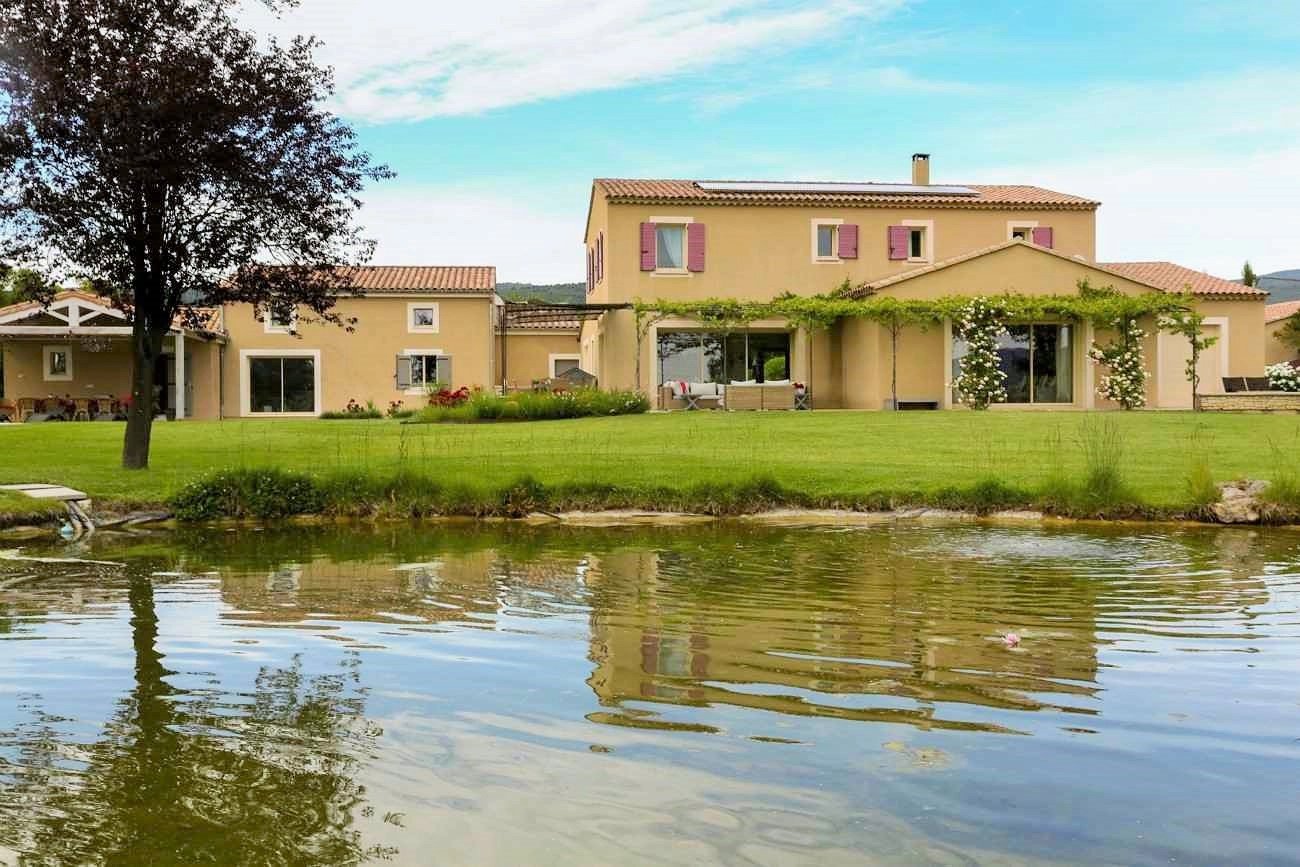 Luberon - Belle maison de vacances avec superbe parc