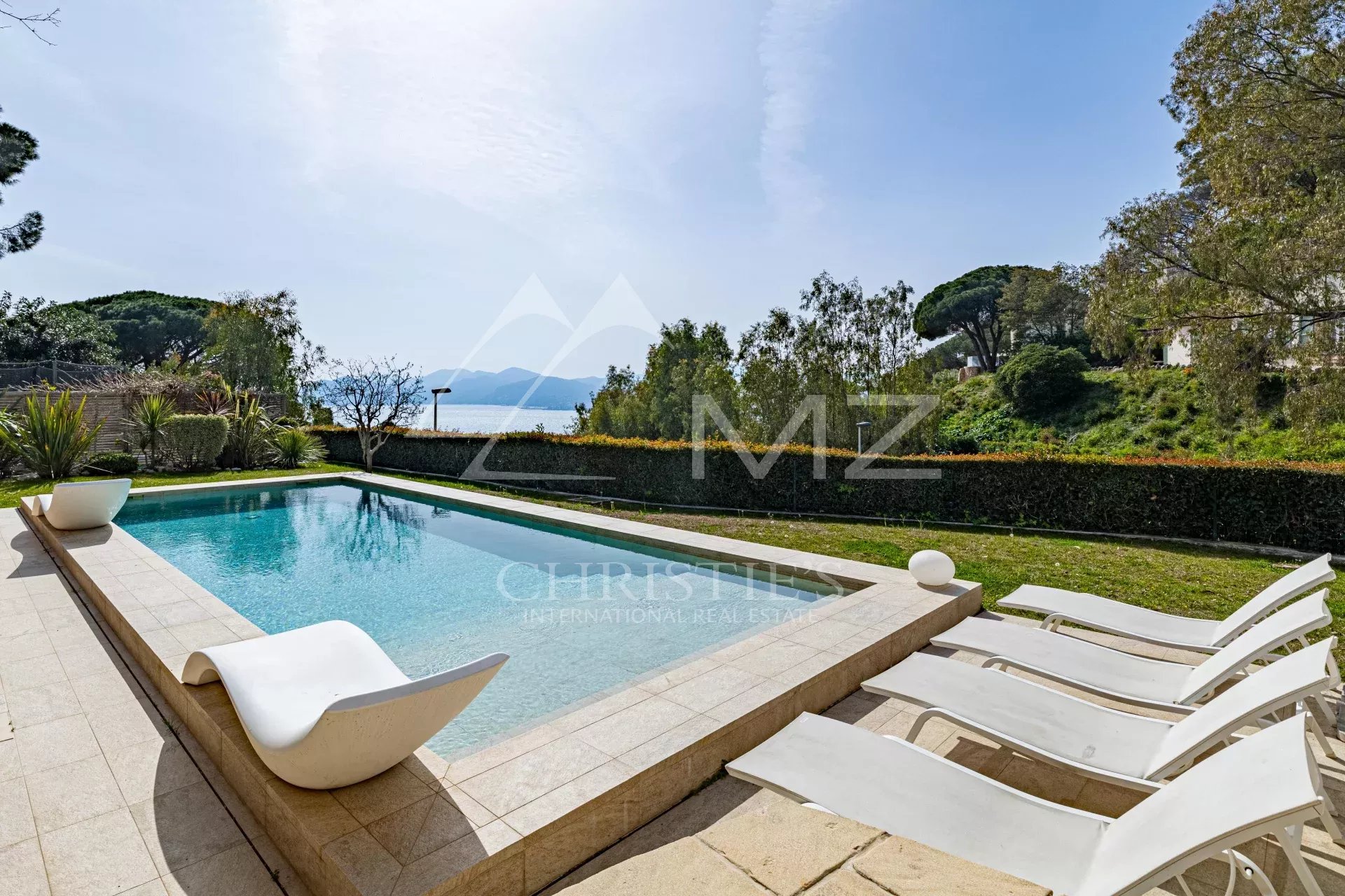 Cannes - Croix des Gardes  - Villa avec vue mer