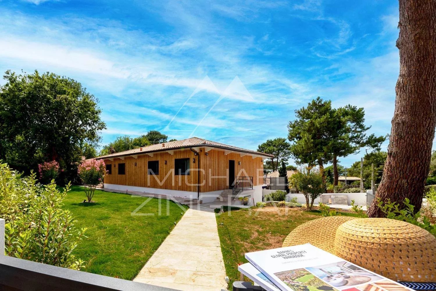 HAUT PYLA, VILLA MIT BLICK AUF DAS BECKEN