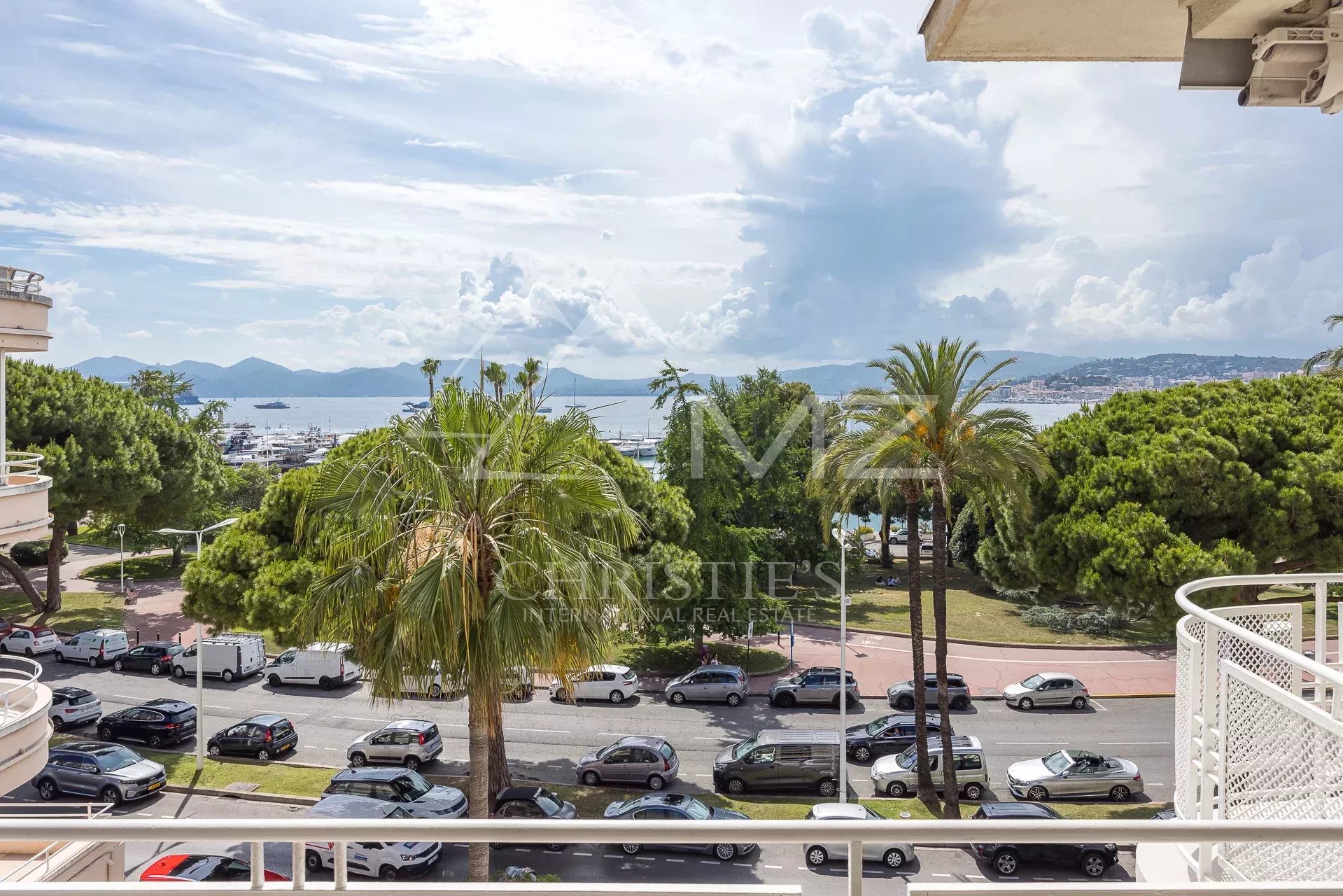 Cannes Croisette - superb 2 bedrooms apartment