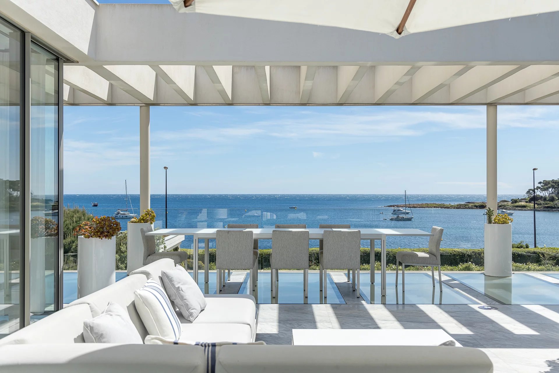 Cap d'Antibes - Exceptionnelle contemporaine vue mer