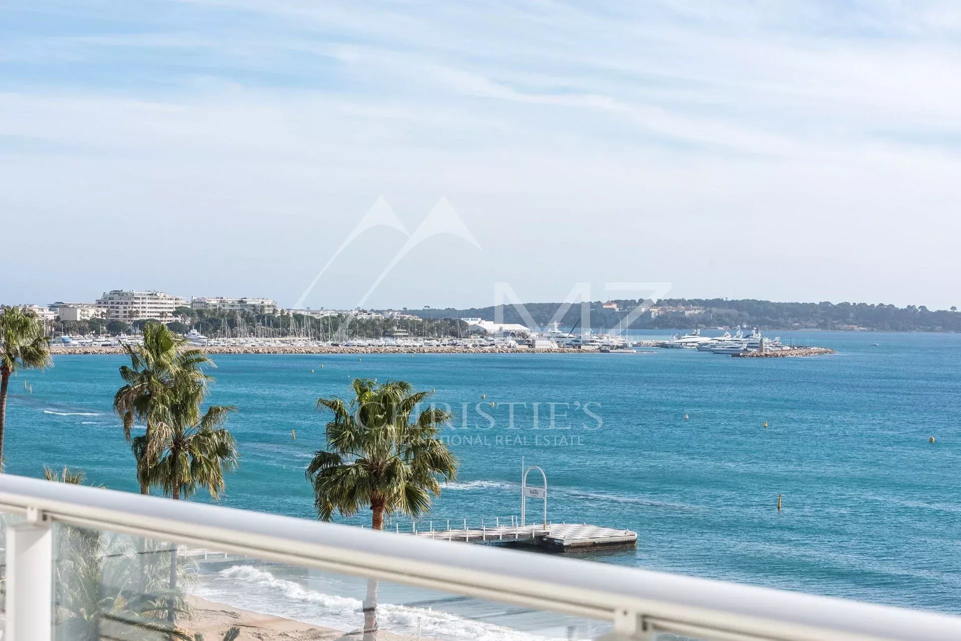 Cannes Croisette - 4 bedrooms penthouse