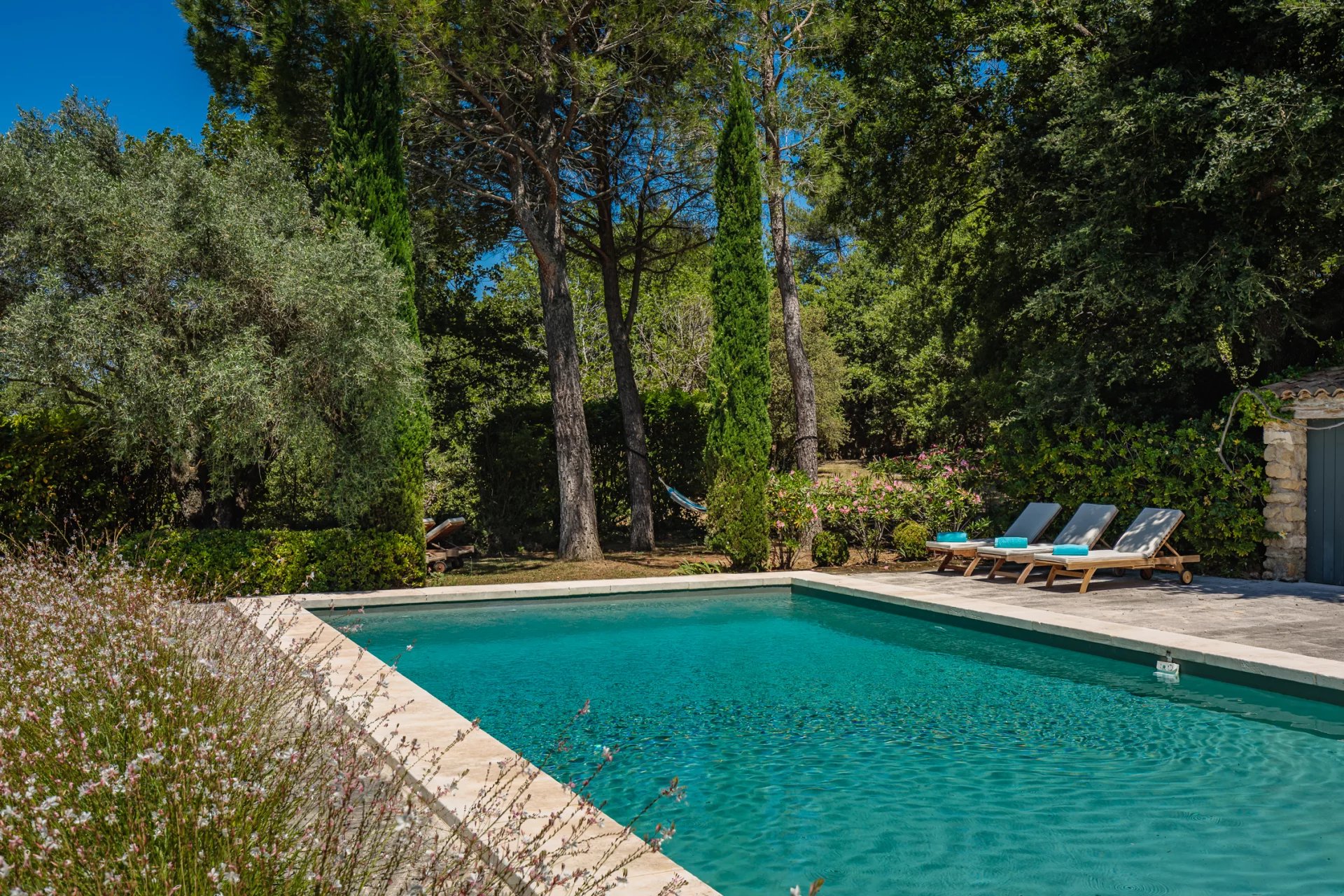 Luberon - Propriété raffinée avec court de tennis