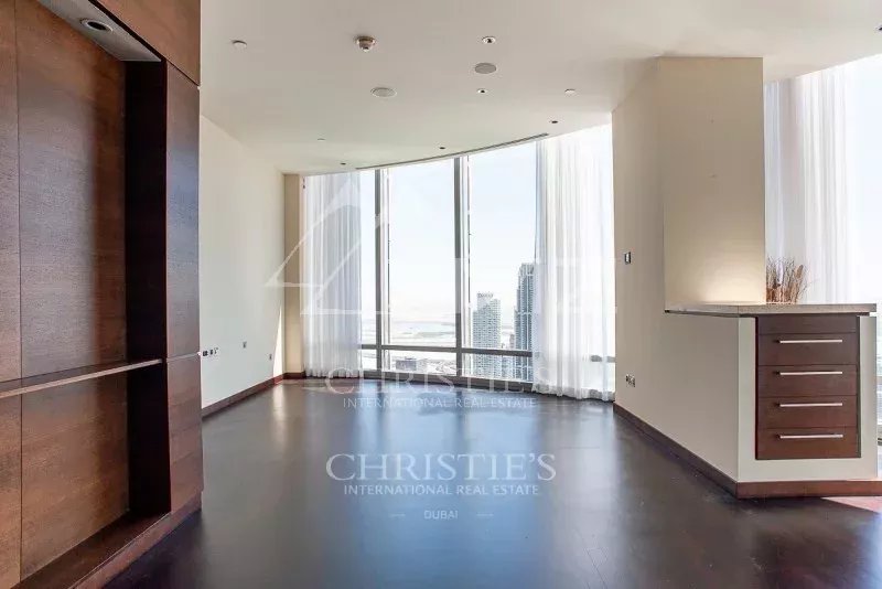 Stunning Full Fountain Views|High Floor|Tenanted