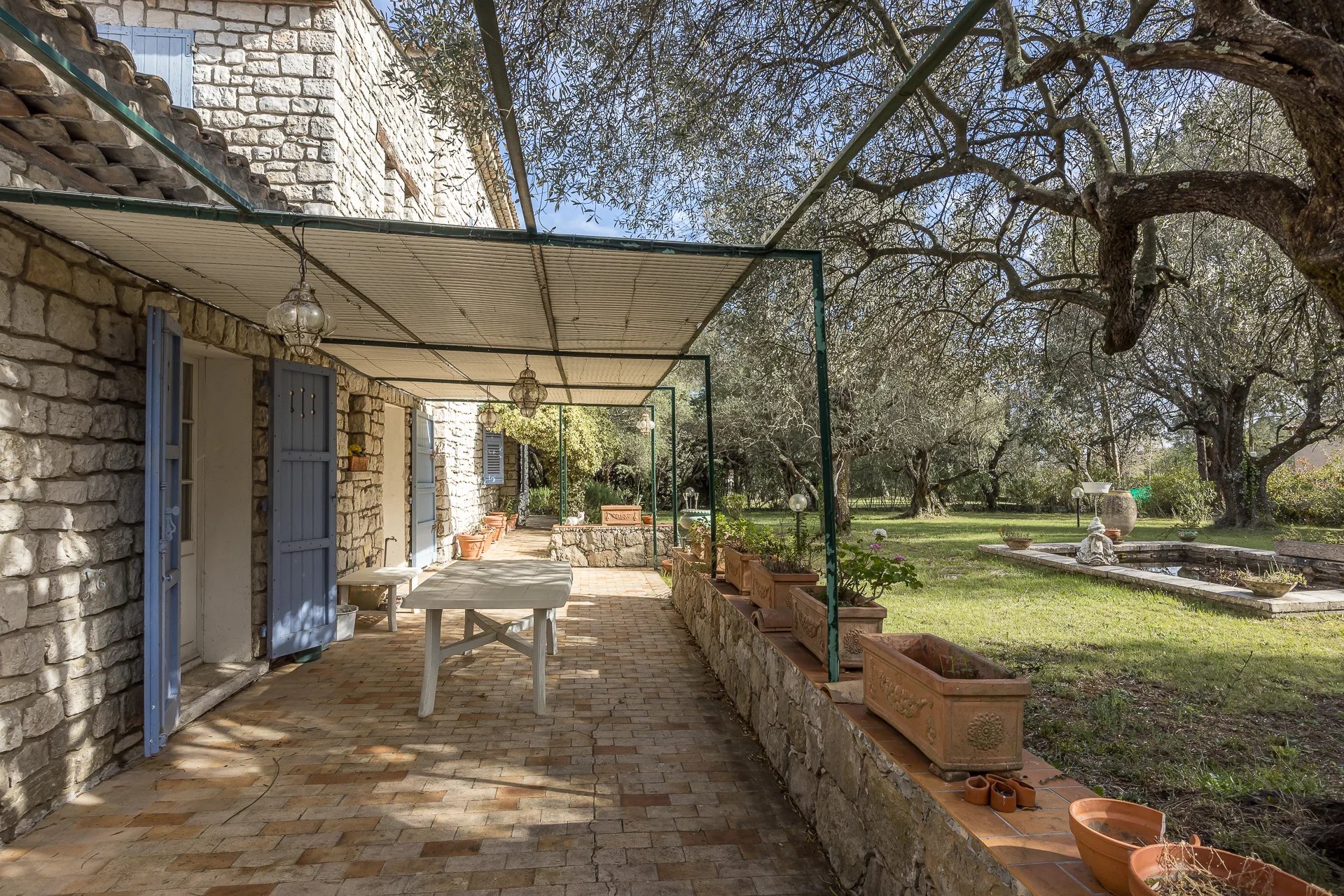 Proche Saint-Paul-de-Vence - Charmante propriété dans un écrin de verdure