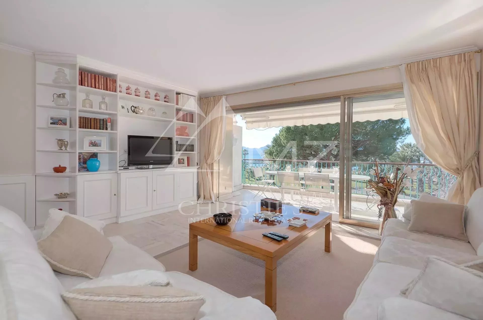 Cannes - Croisette - Appartement avec vue mer