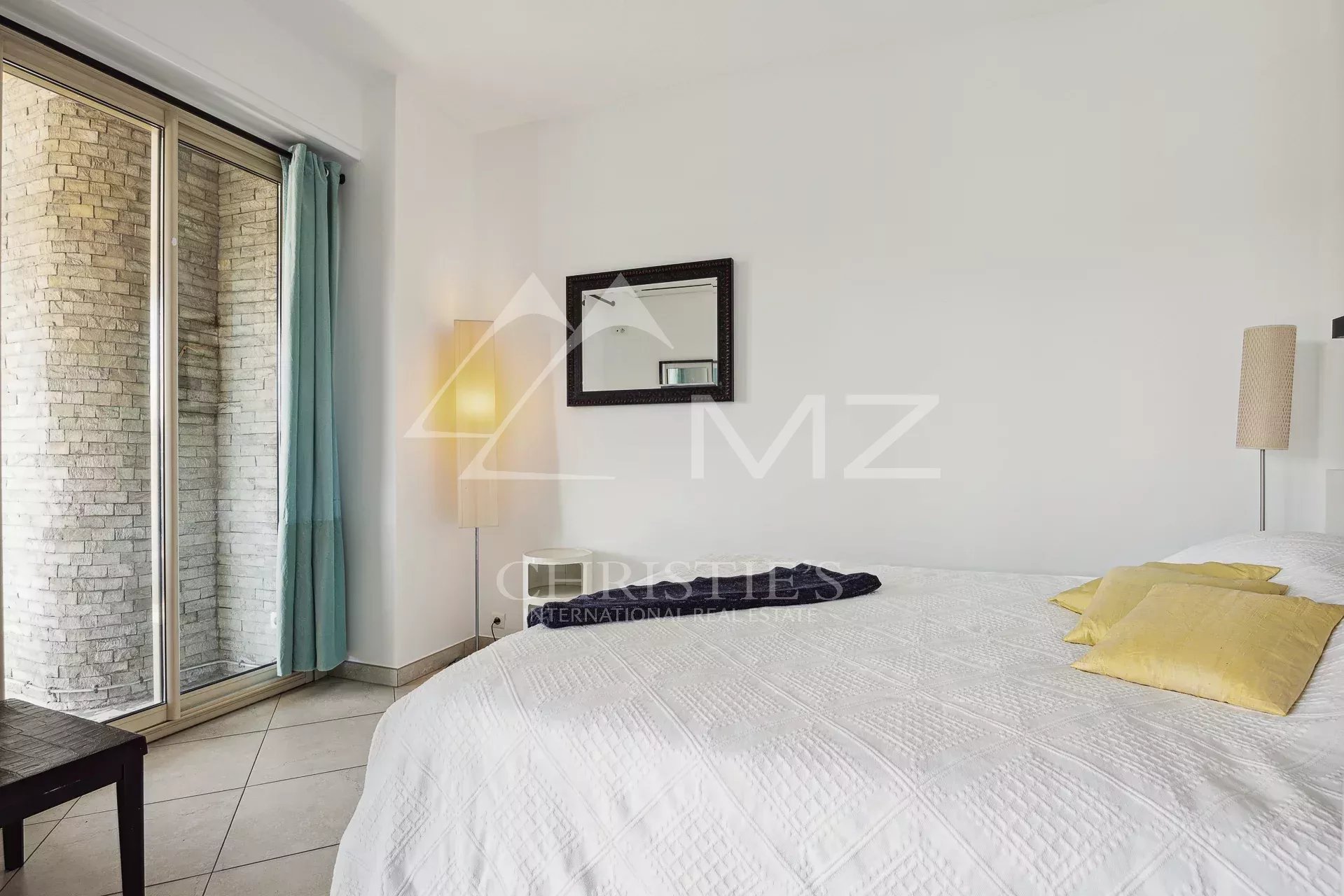 Cannes Croisette - Palm Beach - Renovierte 2-Zimmer-Wohnung mit Meerblick