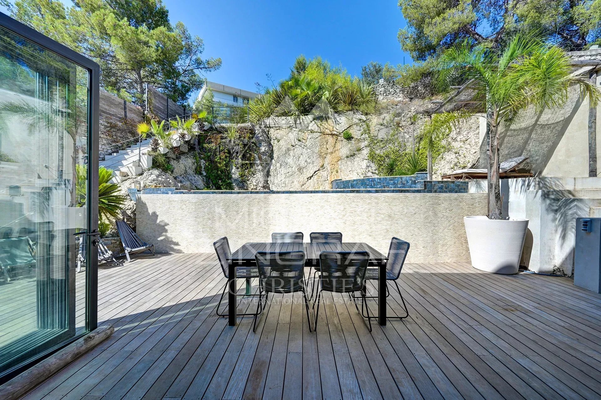 Sole agent, Marseille 8th, Contemporary Villa with swimming pool