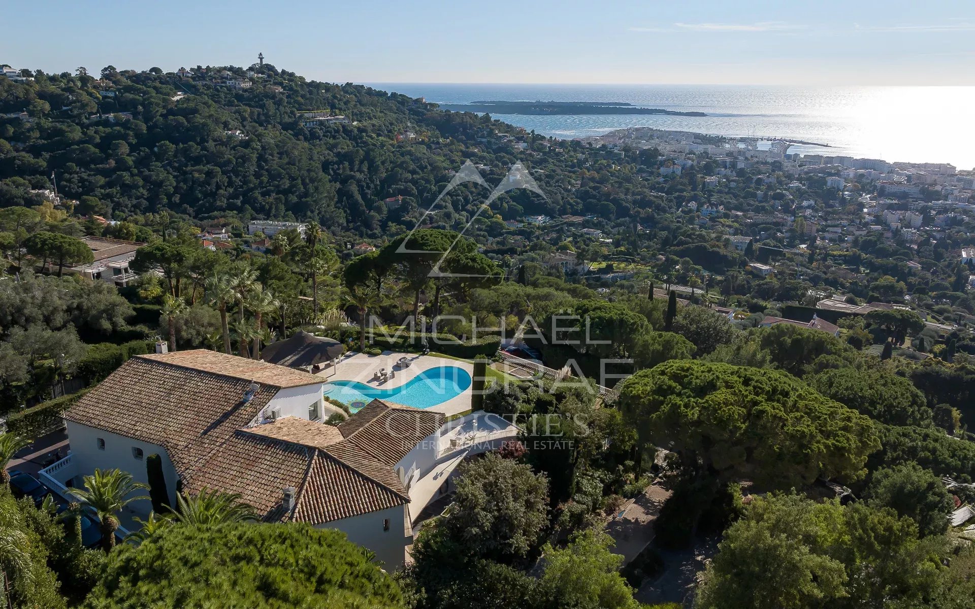 Cannes Californie - Seltenes Architektenanwesen - Panorama-Meerblick