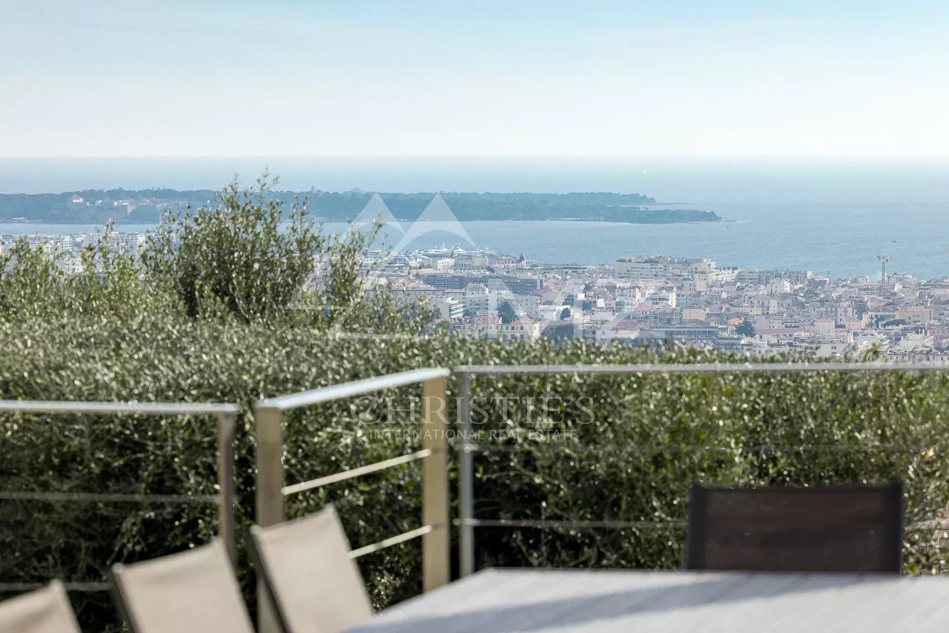 Le Cannet collines  - Villa provençale moderne en parfait état – Vue mer panoramique à 180 °