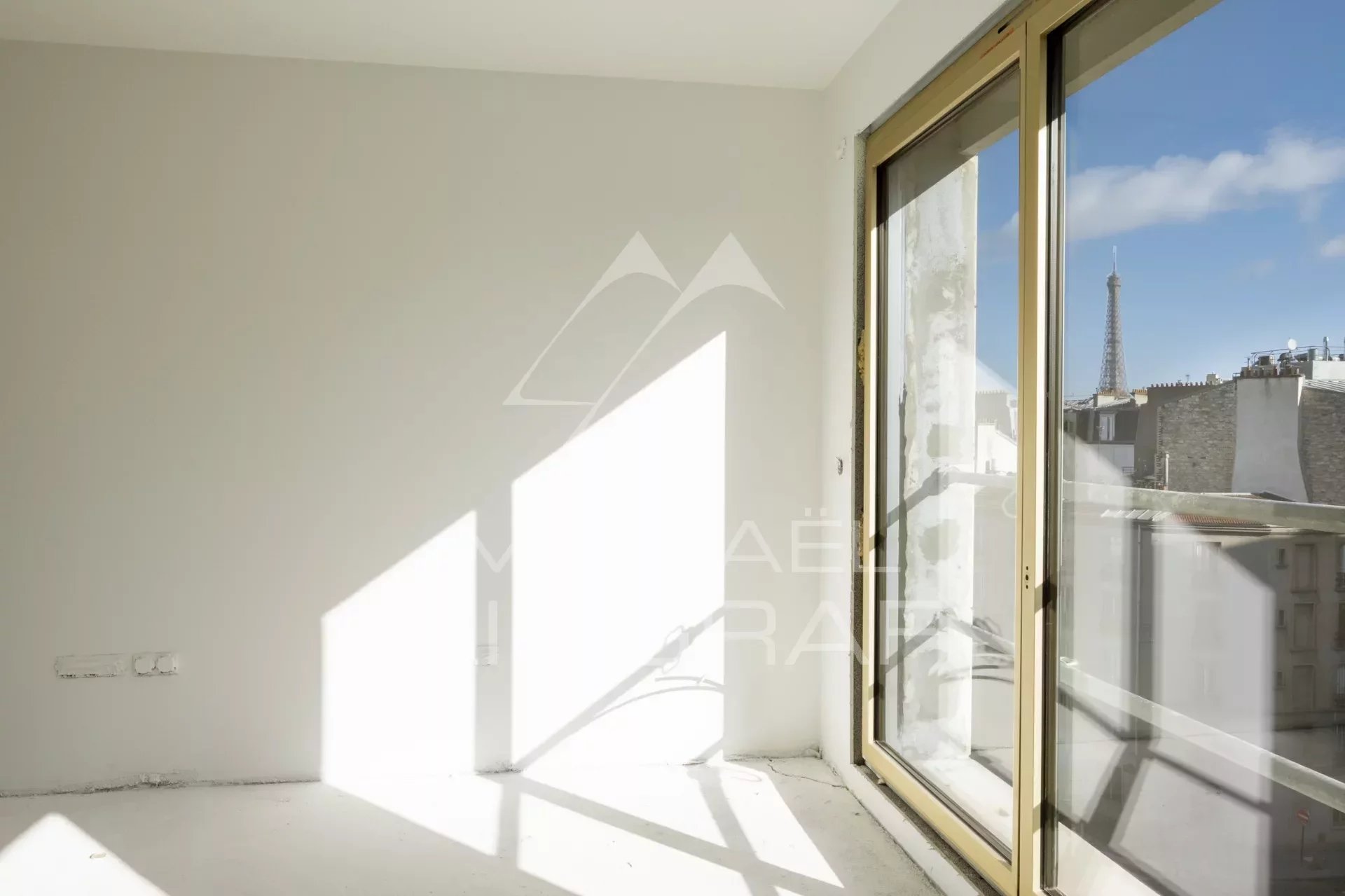 For Sale - New Development - 4 Bedrooms Apartment Terrace - Paris 15