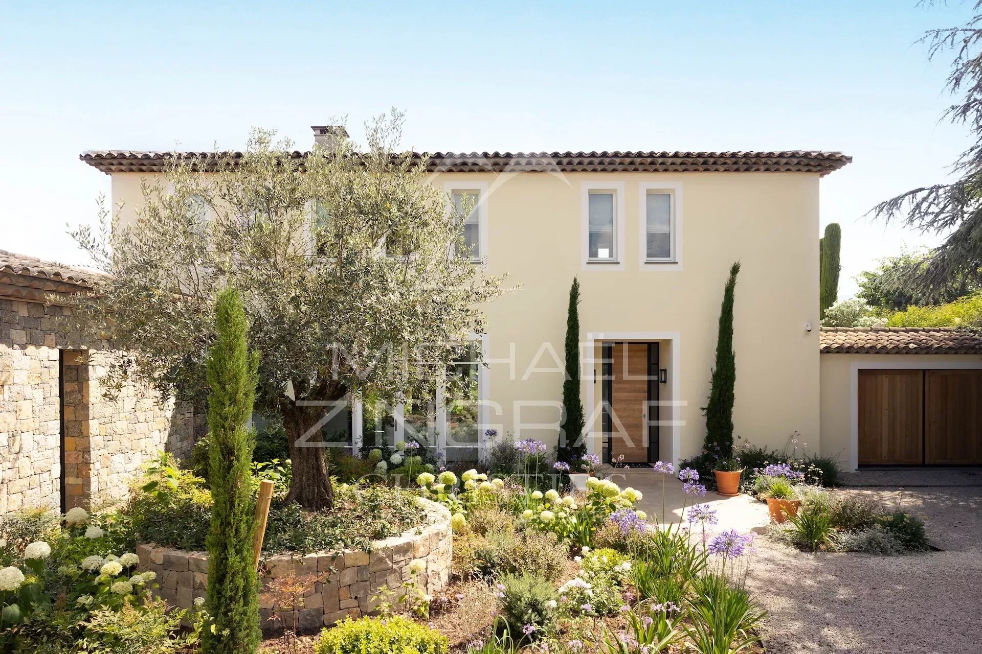 Close to Cannes - superb 4 bedroom villa