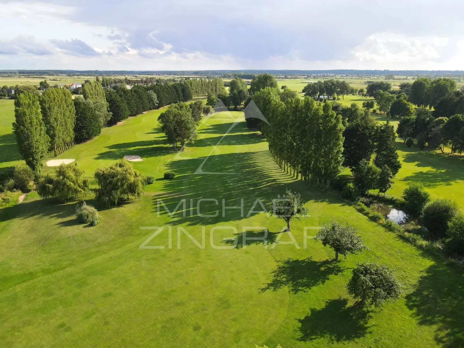 Maison contemporaine proche plage et golf.