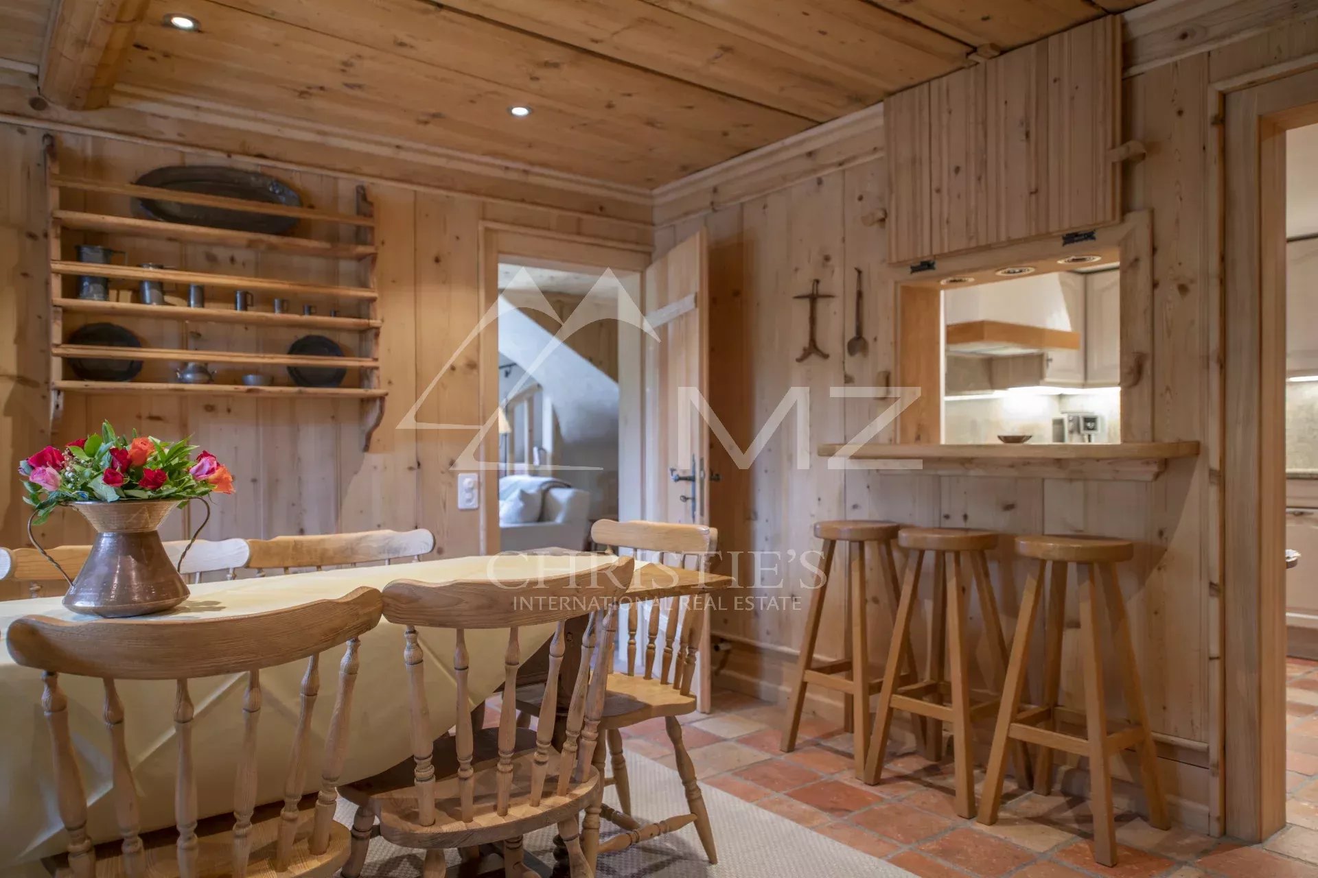 Traditionelles Chalet zur Vermietung in Oberbort mit herrlicher Aussicht