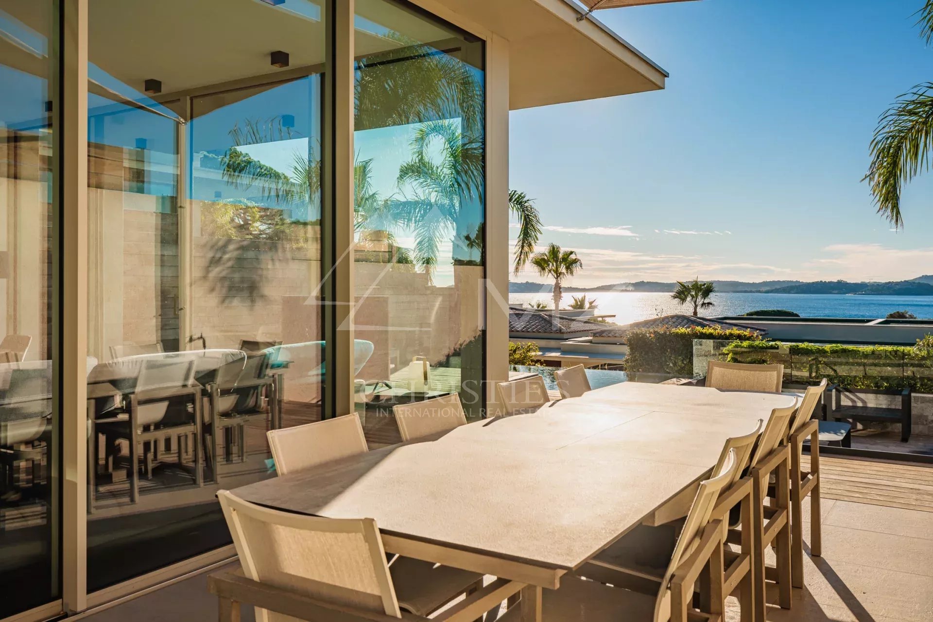 Villa - Panorama-Meerblick - Strand zu Fuß erreichbar