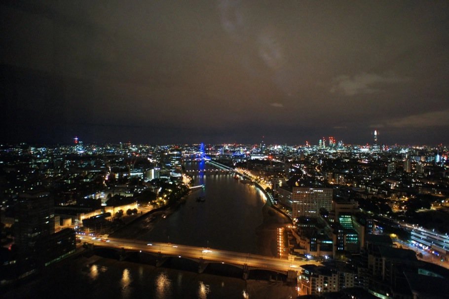 ROYAUME-UNI - LONDRES - DANS UN PRESTIGIEUX COMPLEX