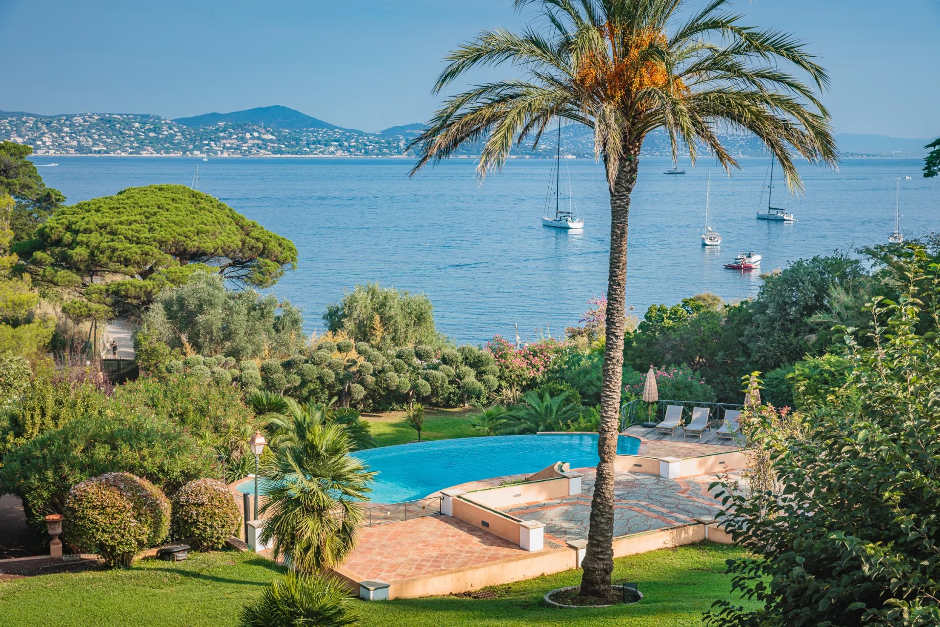 Saint-Tropez - Somptueuse propriété pieds dans l'eau