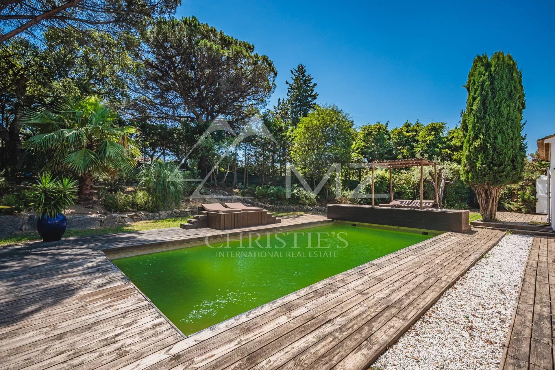 Magnifique Villa Provençale avec Piscine et Vue Imprenable