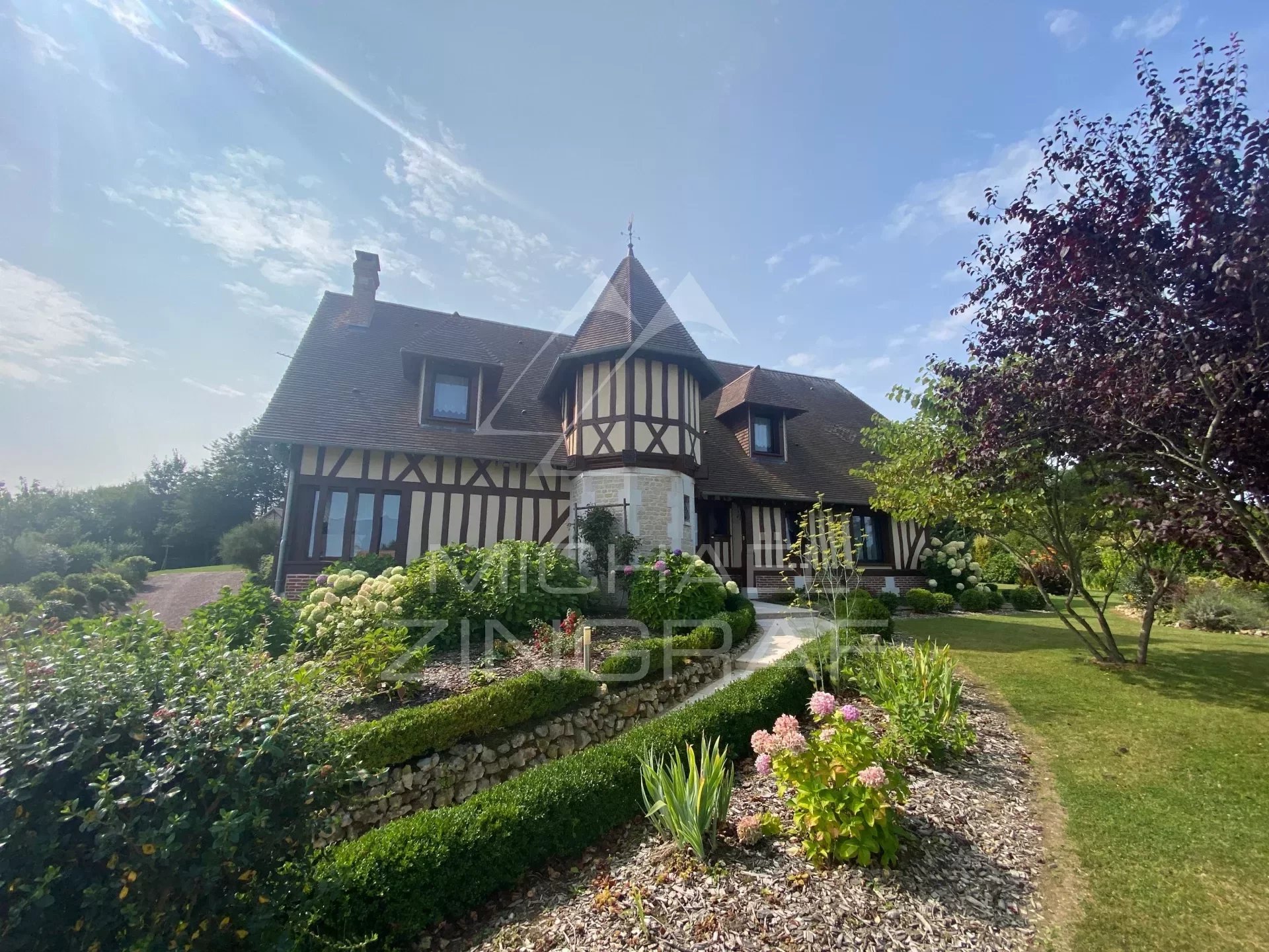 Maison normande avec piscine