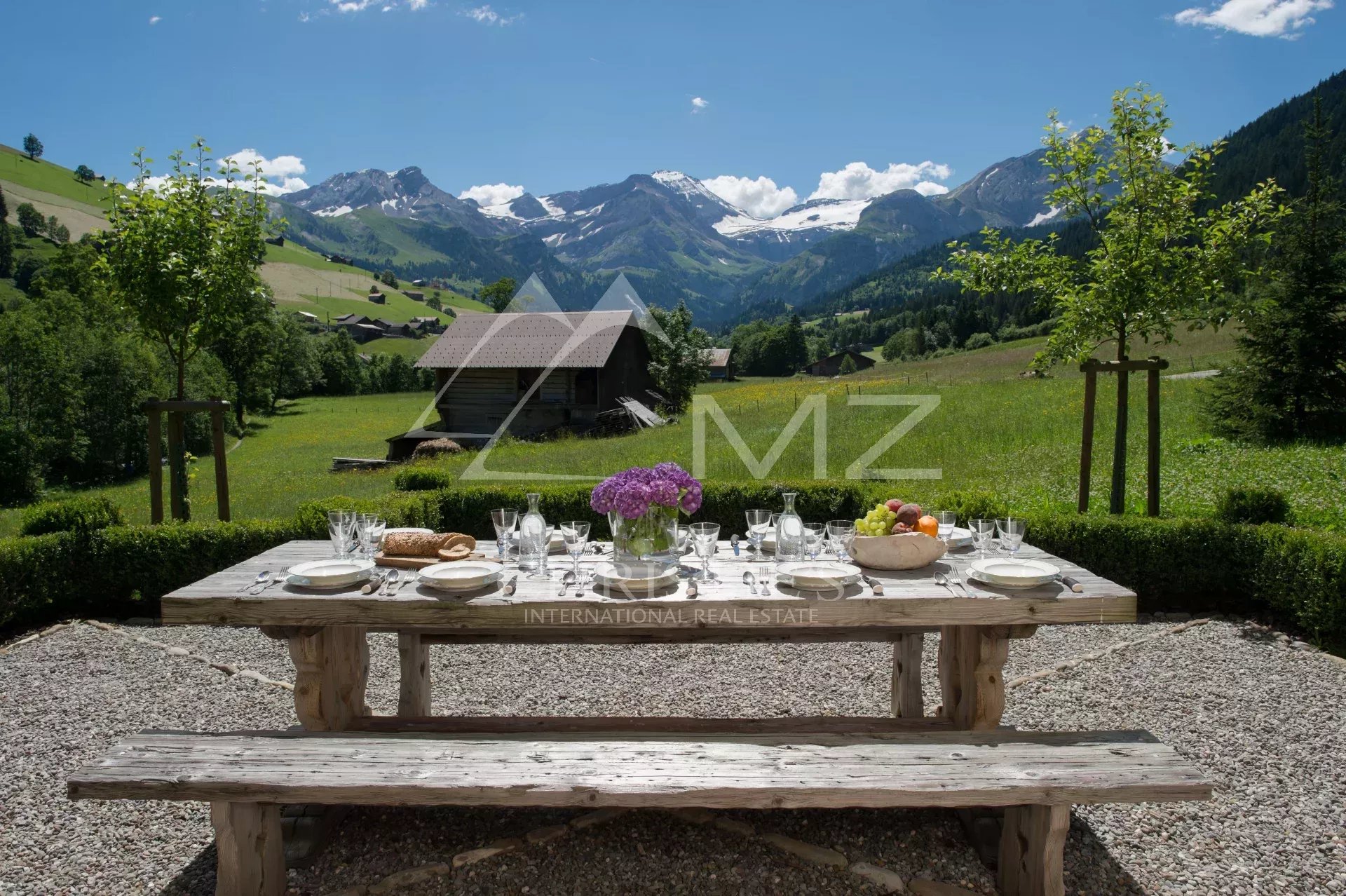 Fairytale chalet for seasonal rent in Lauenen