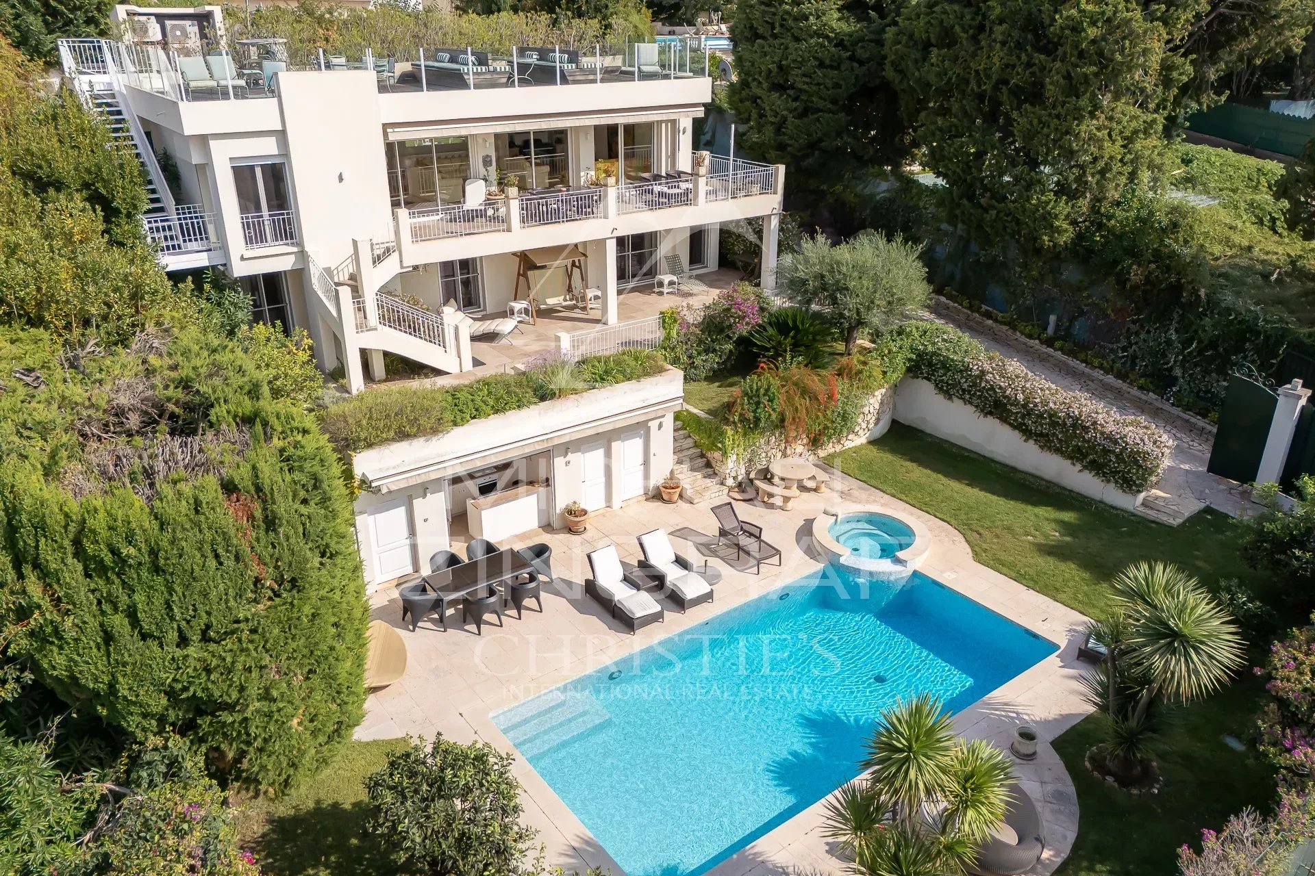 Villa Californienne versant ouest Cap d'Antibes