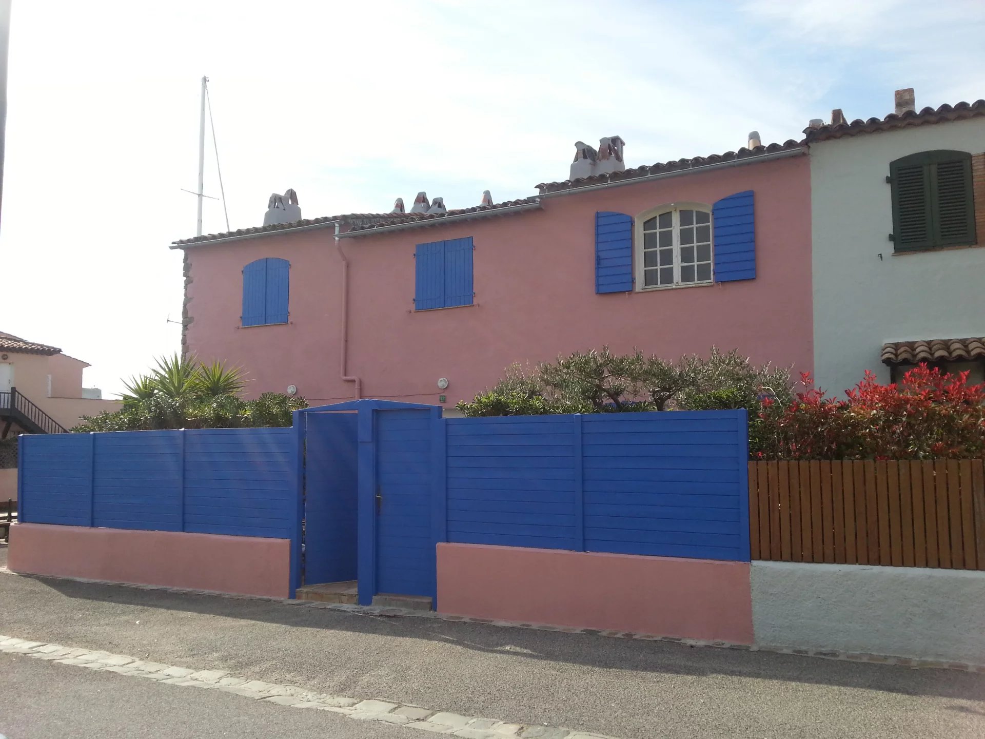 Maison de village avec place de port - Fort potentiel - Port Grimaud