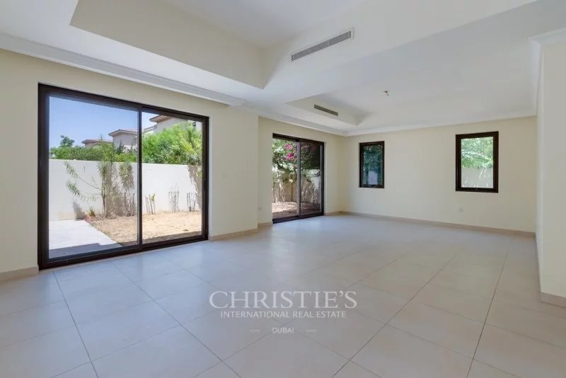 Beautiful Layout and Location | Newly Vacant