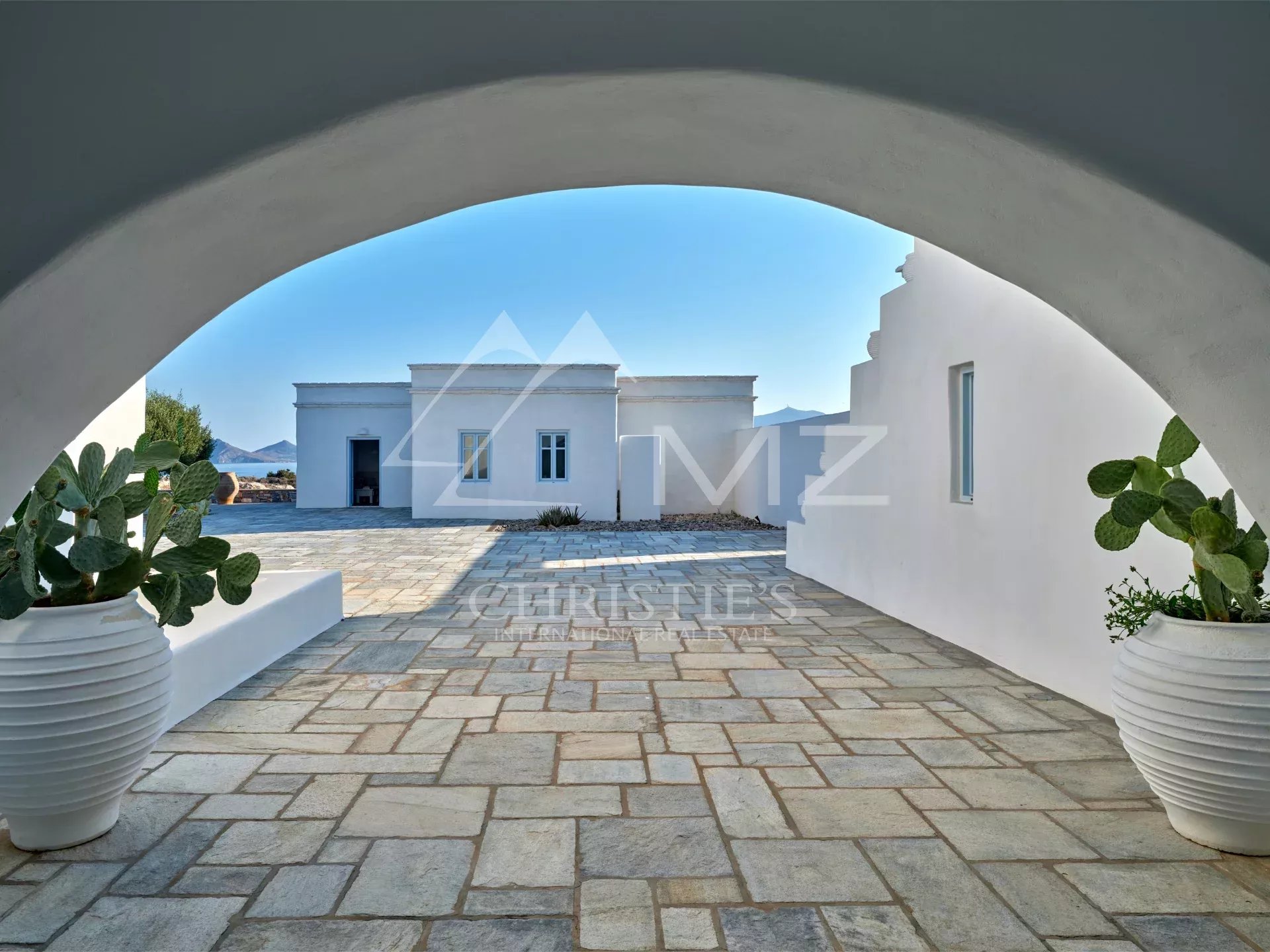 Magnifique villa bord de mer à Filizi avec vue panoramique