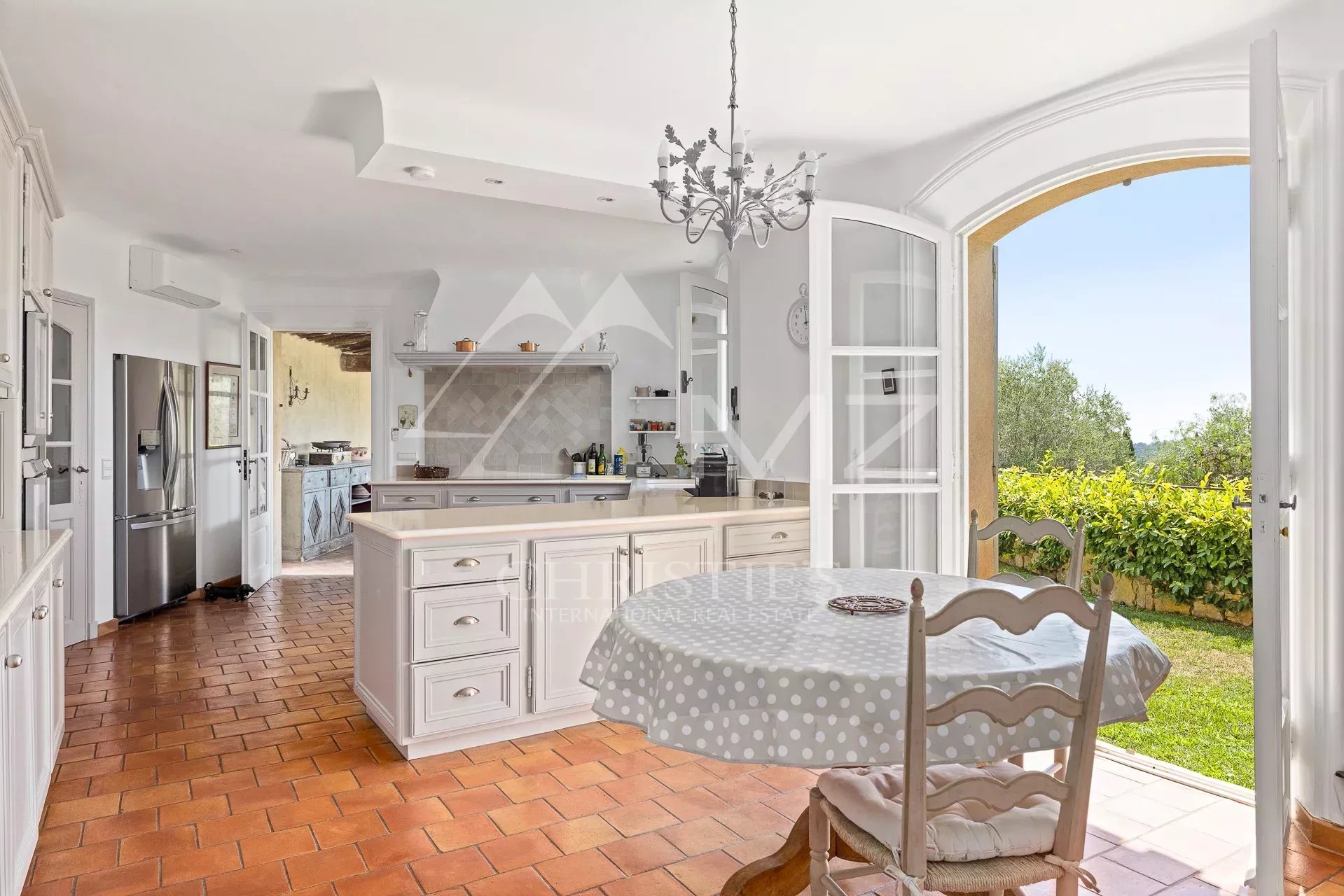 VALBONNE - CHARMING PROVENCAL BASTIDE