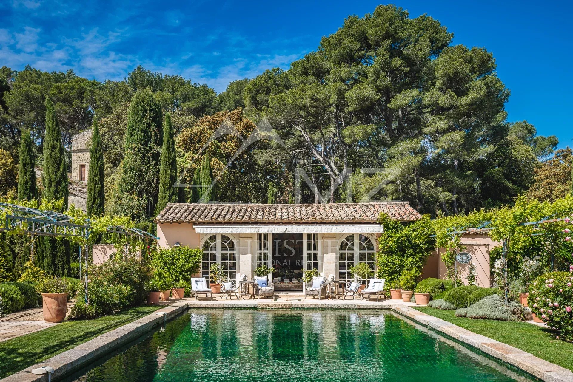 Luxueuse propriété avec jardin paysager près de Saint Rémy de Provence