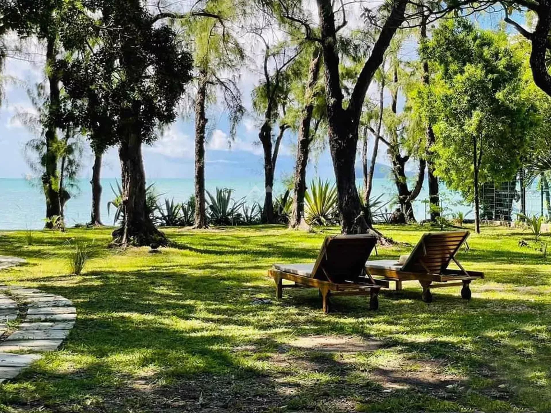 Mauritius - Waterfront villa on the North coast - Calodyne