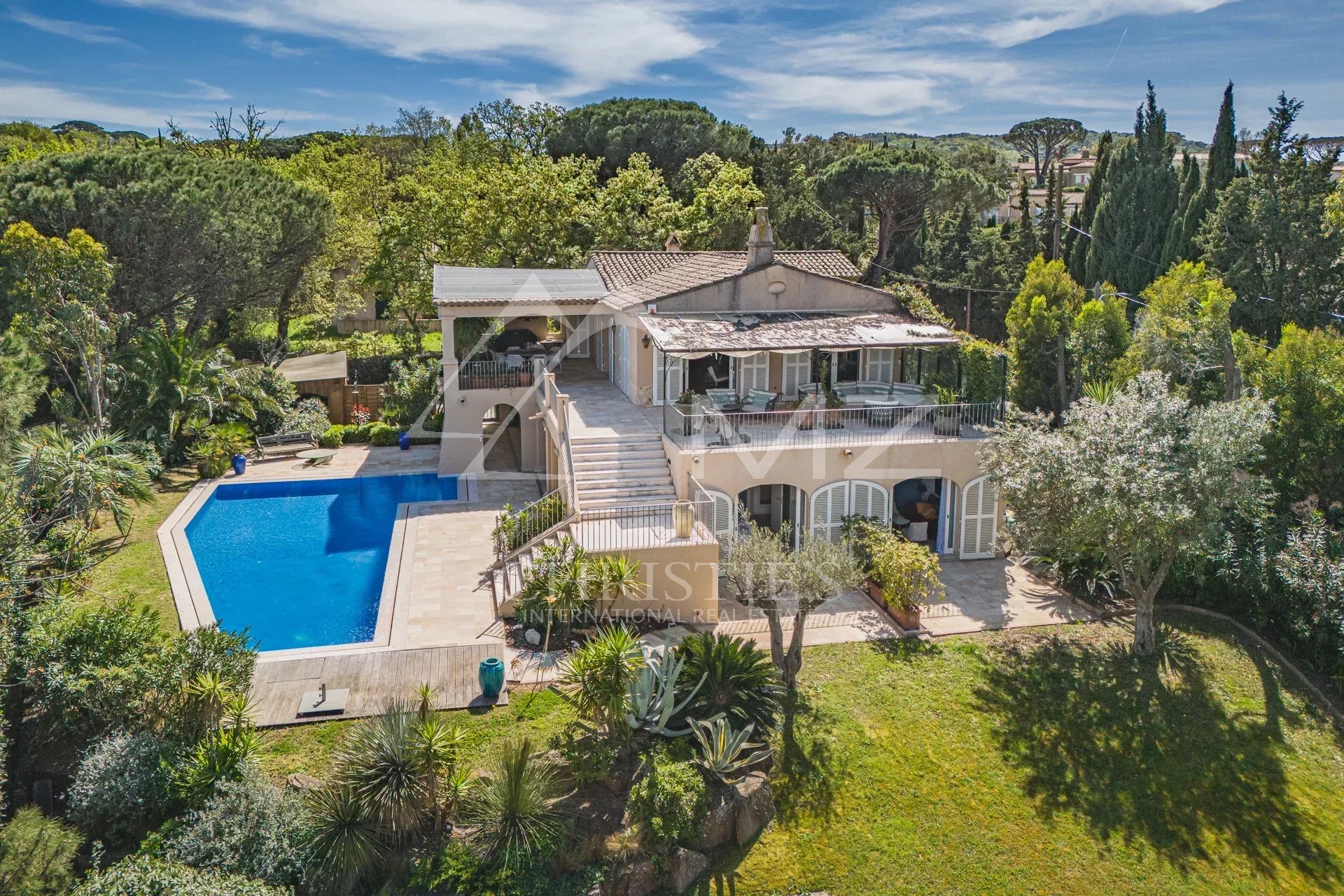 Exclusivité - Villa au centre de Saint-Tropez