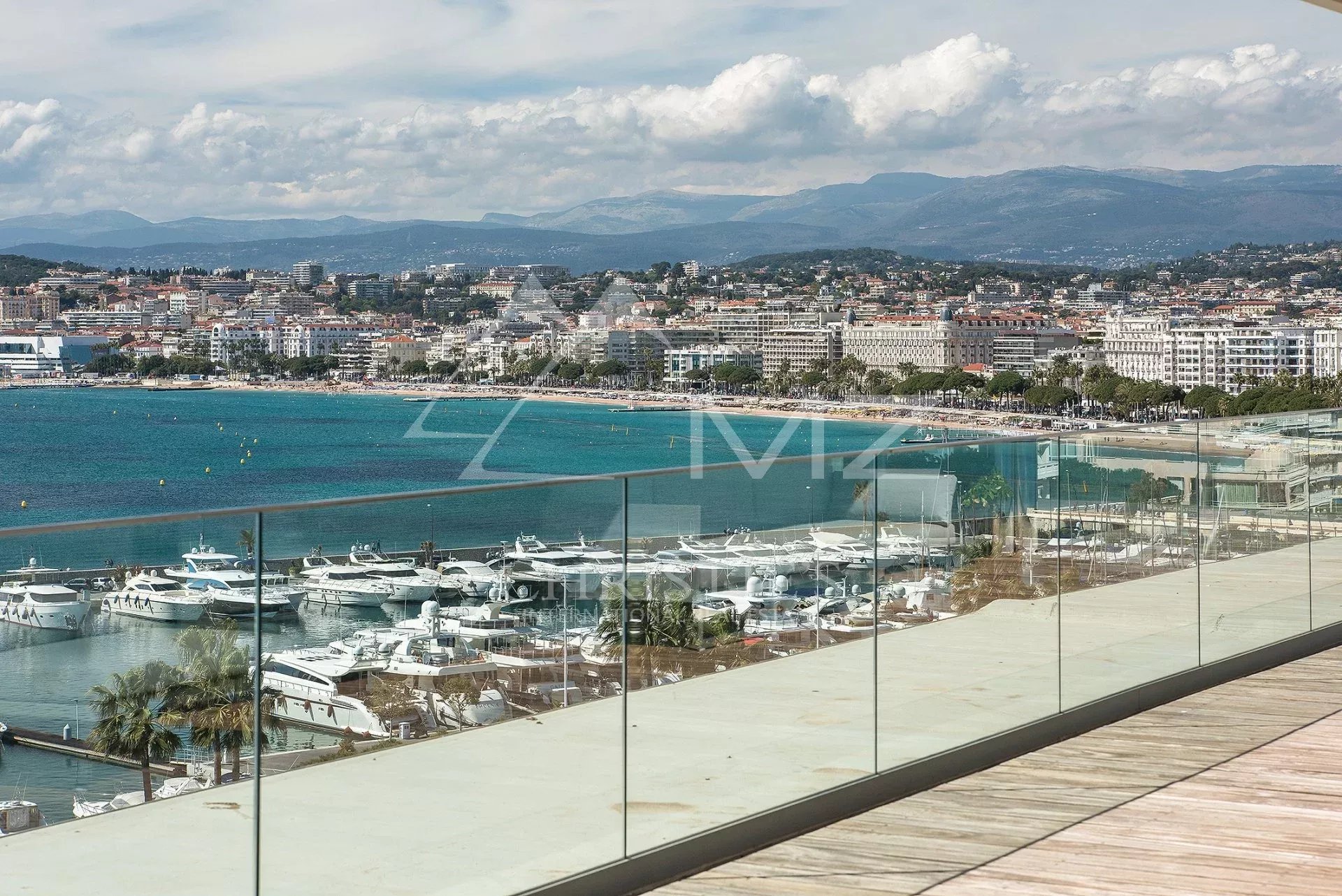 Cannes - Croisette - Unique Penthouse